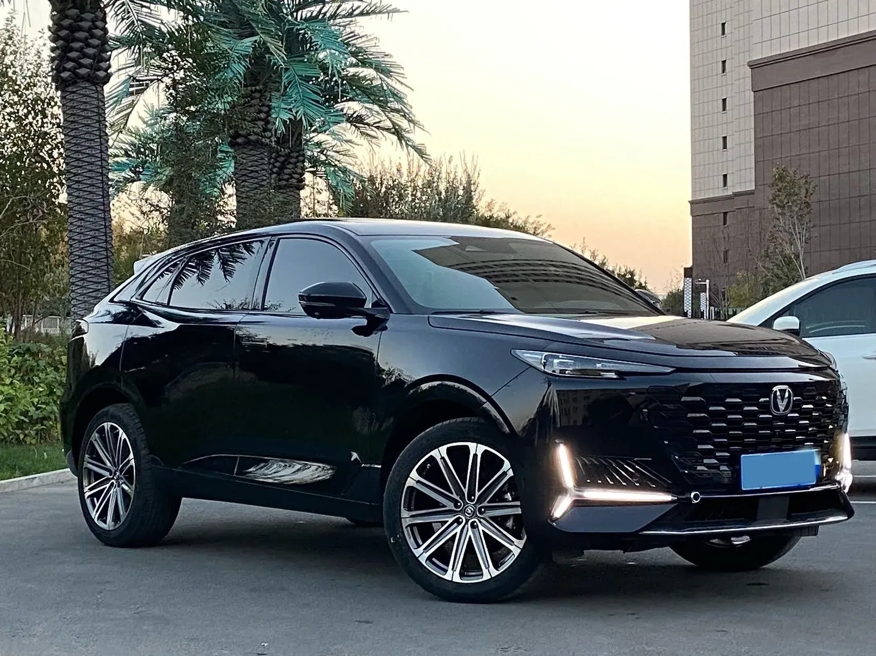 2021 CHANGAN UNI-K thumbnail 3