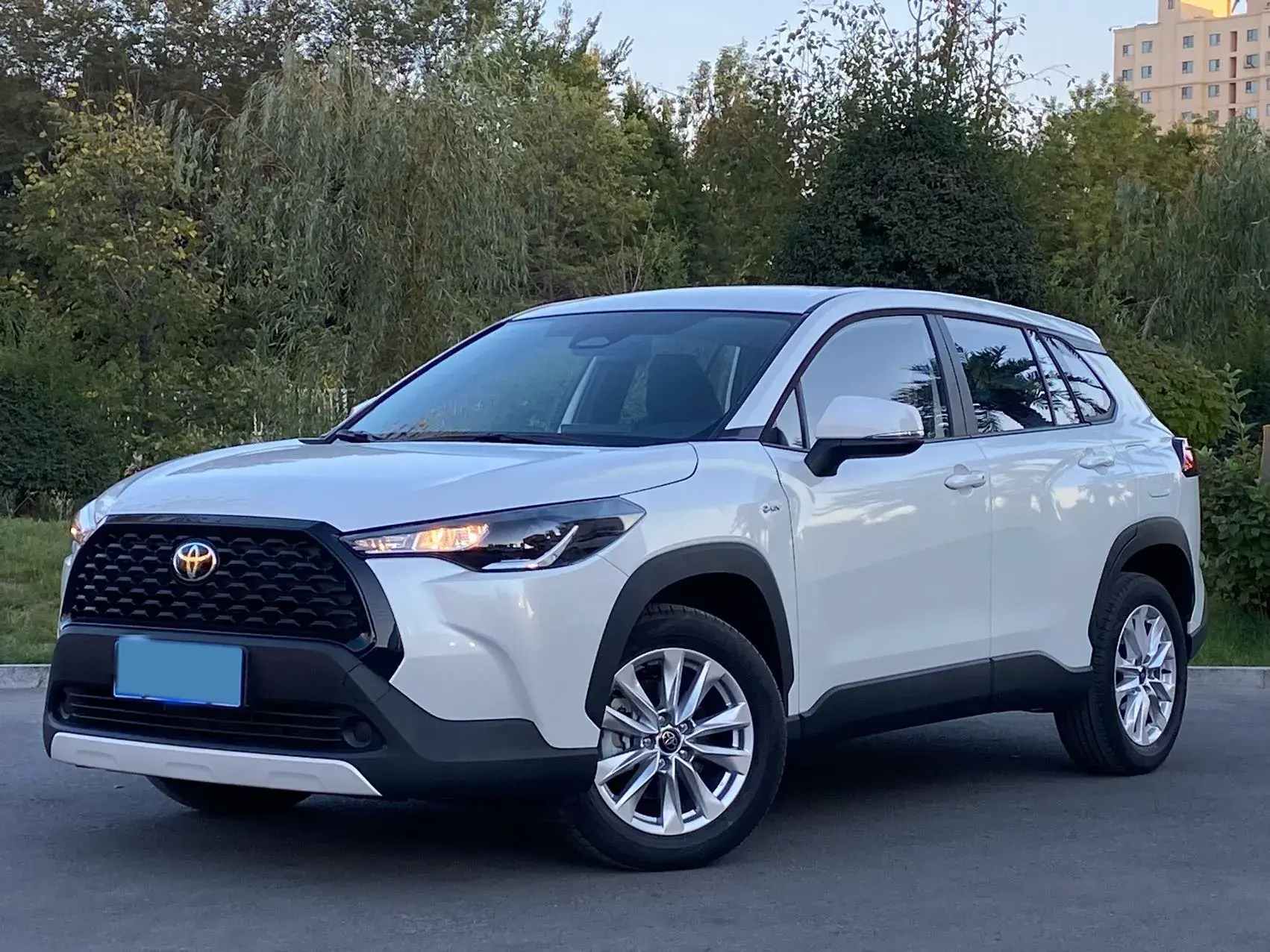 2024 TOYOTA COROLLA view 1