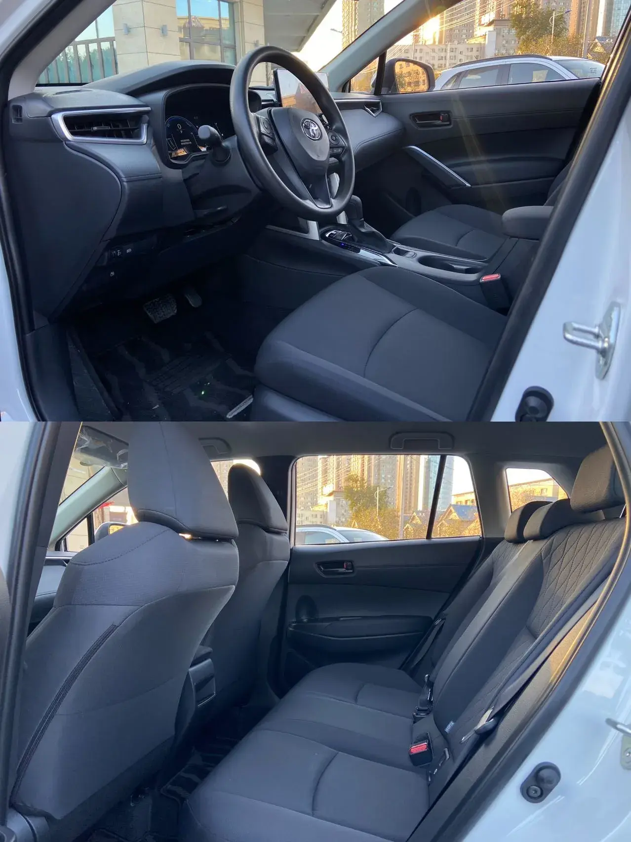 2024 TOYOTA COROLLA thumbnail 4