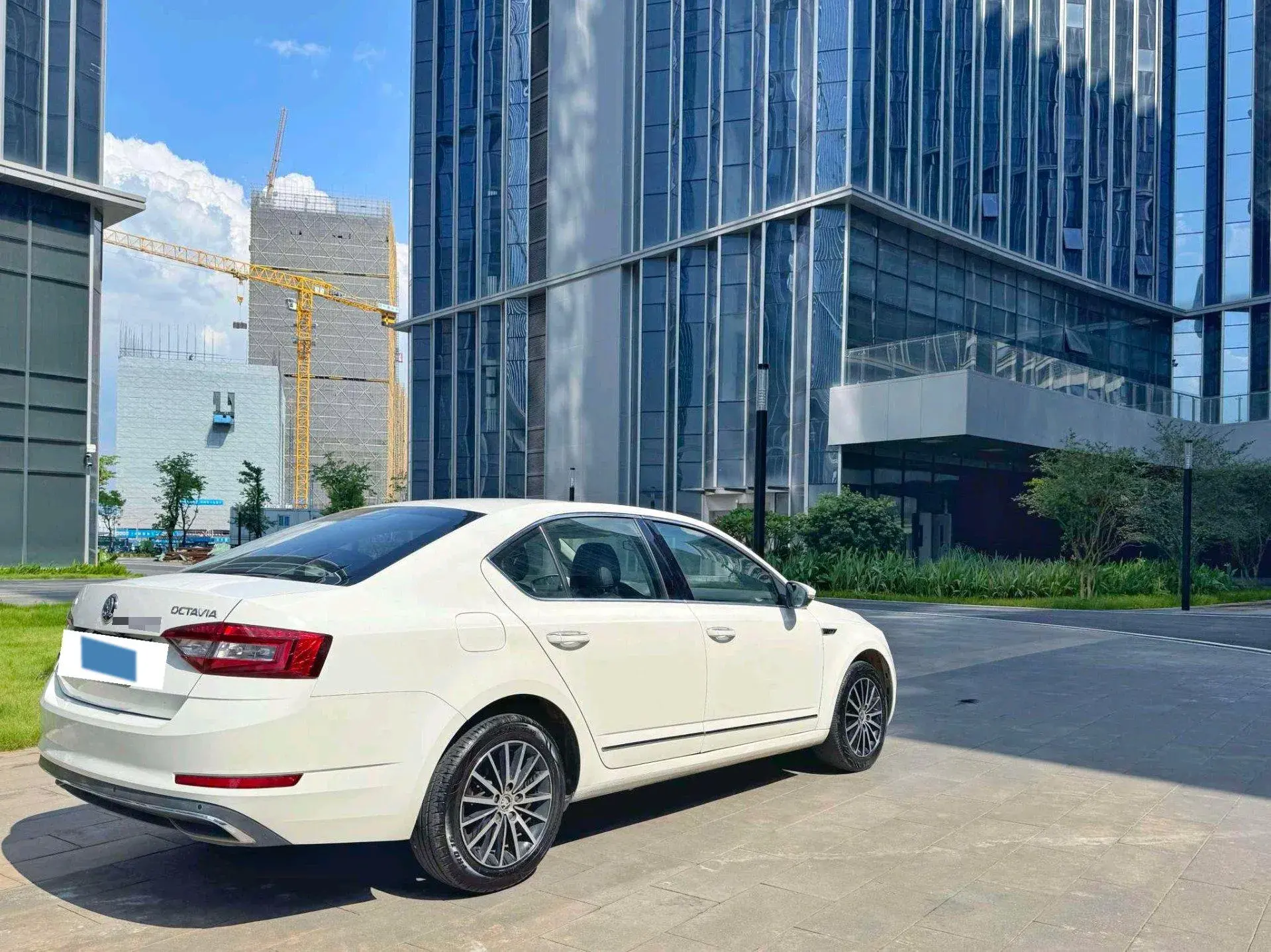2018 SKODA OCTAVIA thumbnail 4