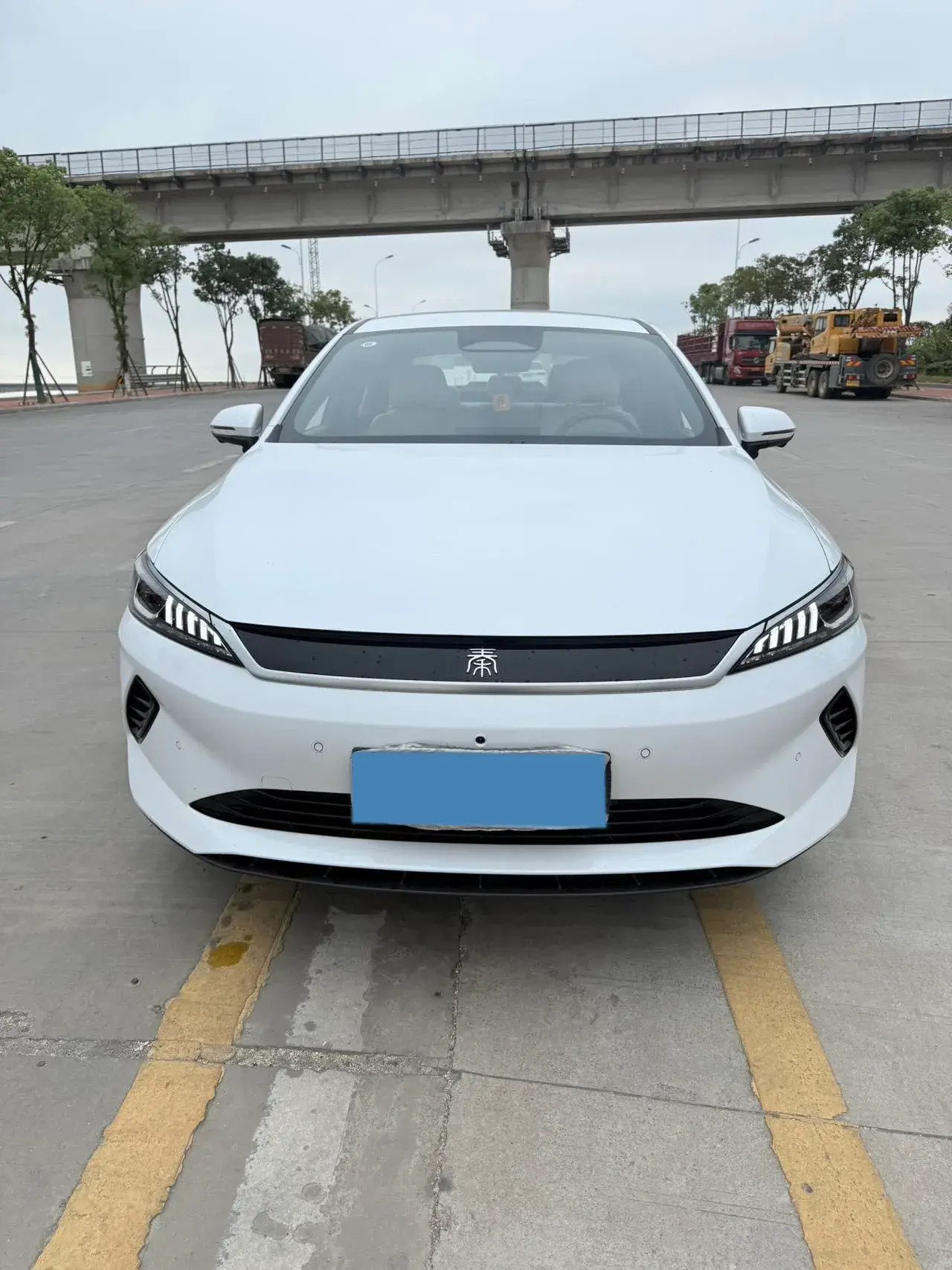 2025 BYD QIN thumbnail 2