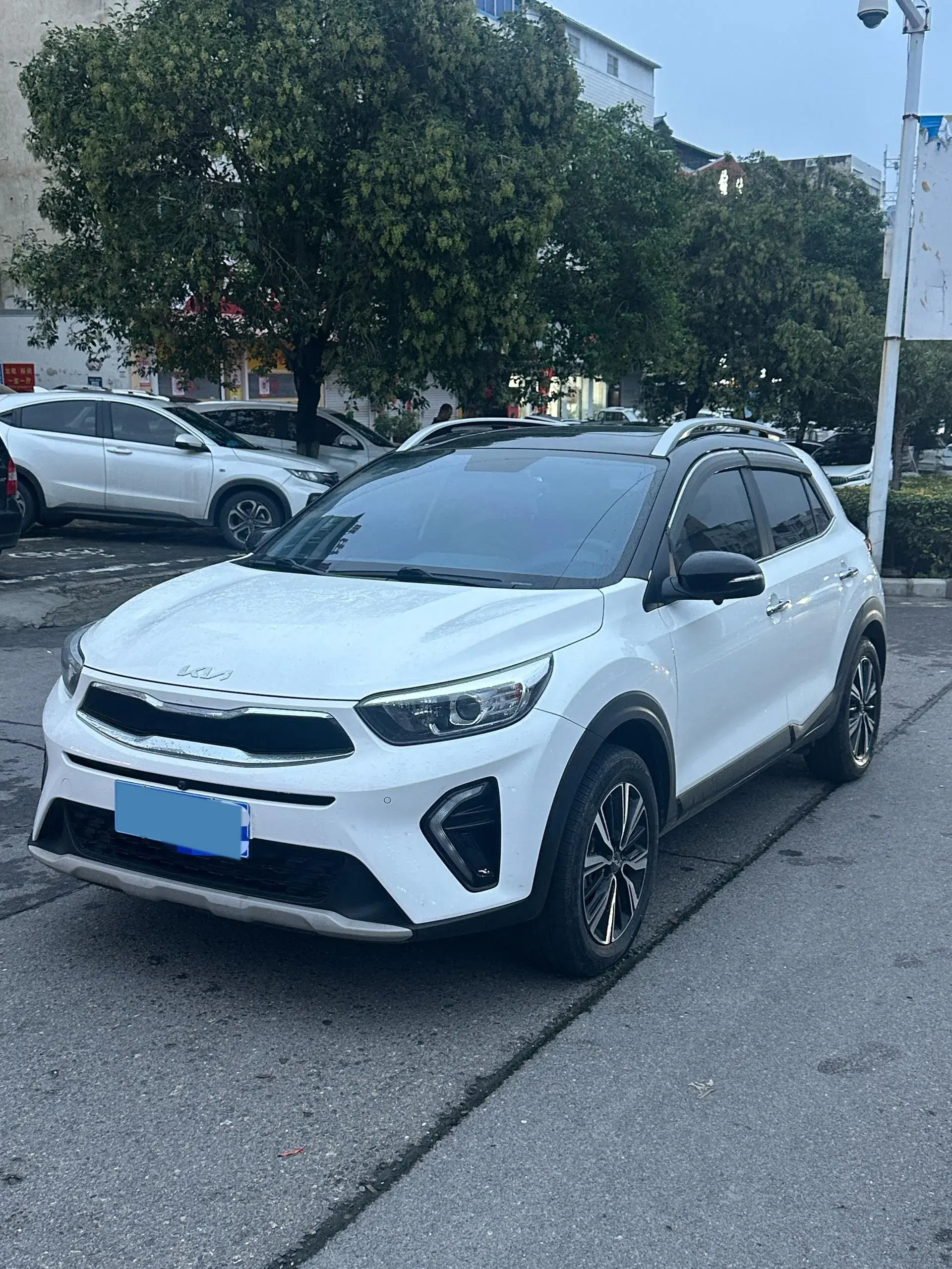 2021 KIA KX1 view 1