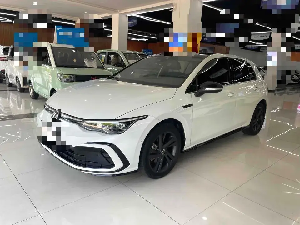 2021 VOLKSWAGEN GOLF view 1