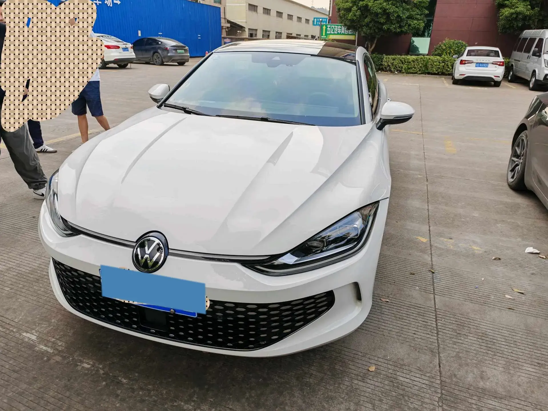 2023 VOLKSWAGEN LAMANDO thumbnail 2