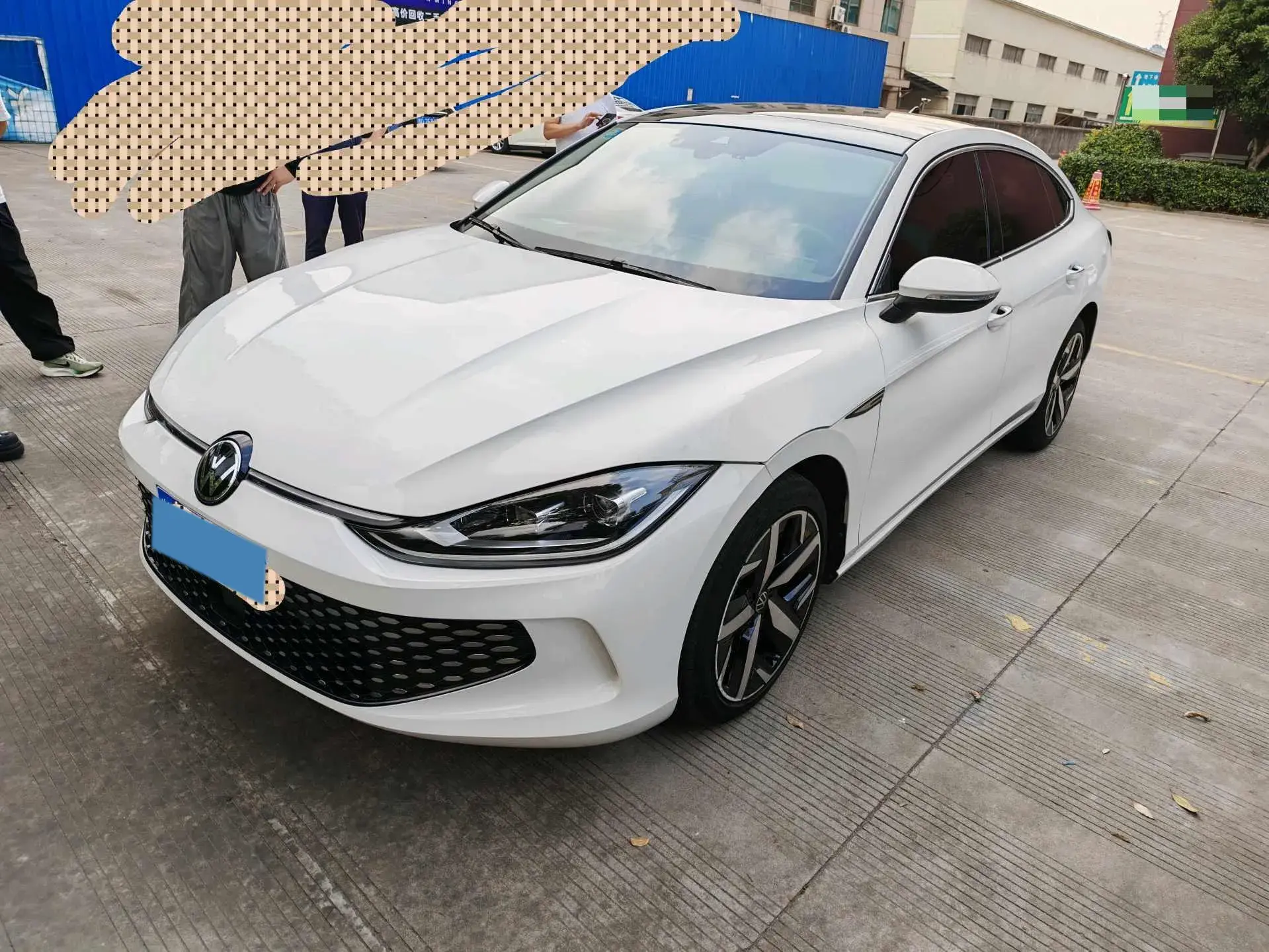 2023 VOLKSWAGEN LAMANDO view 1