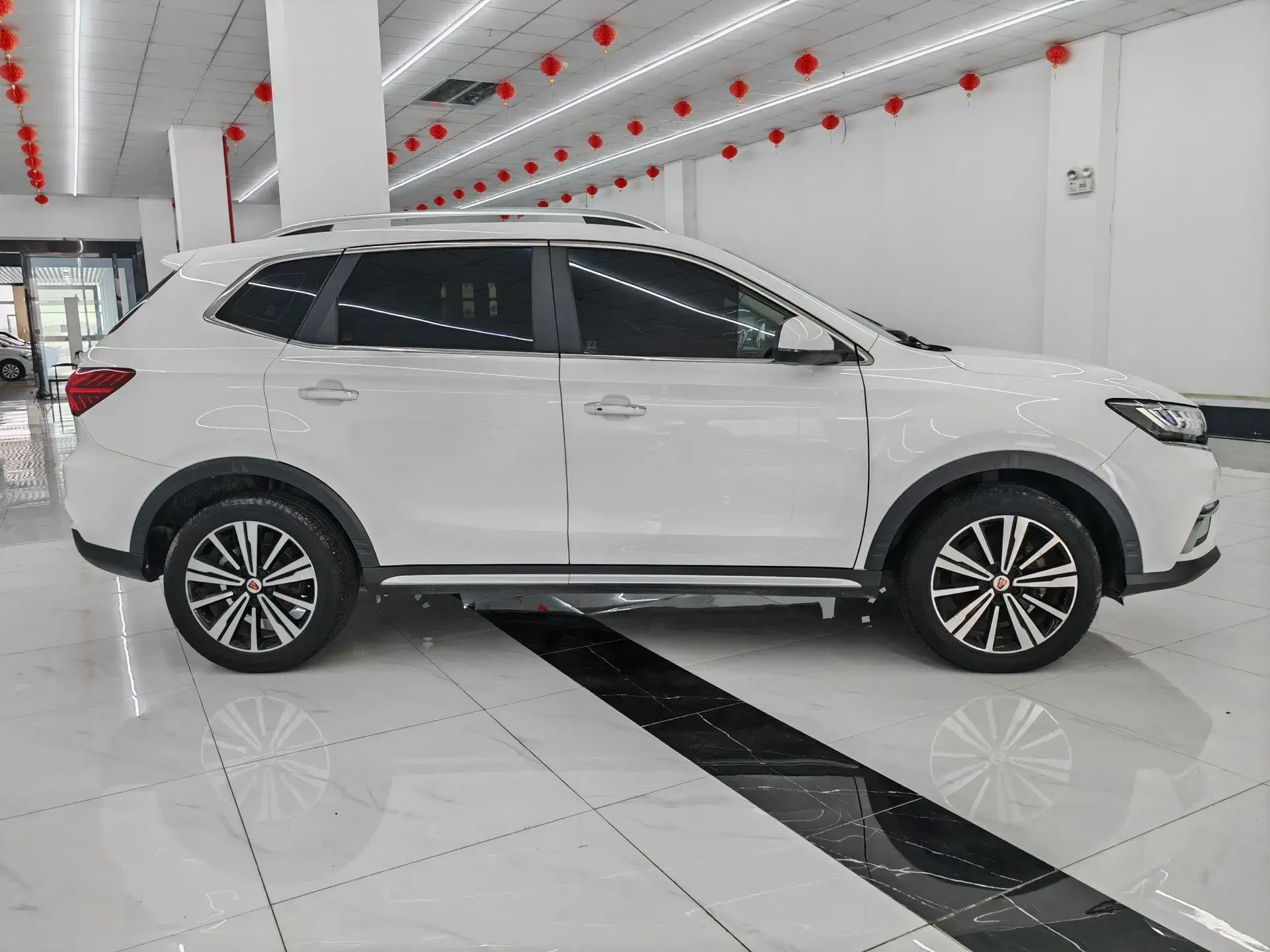 2019 ROEWE RX5 thumbnail 4