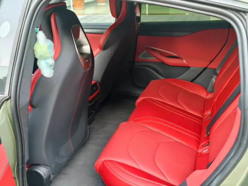 2024 MI SU7 thumbnail 3