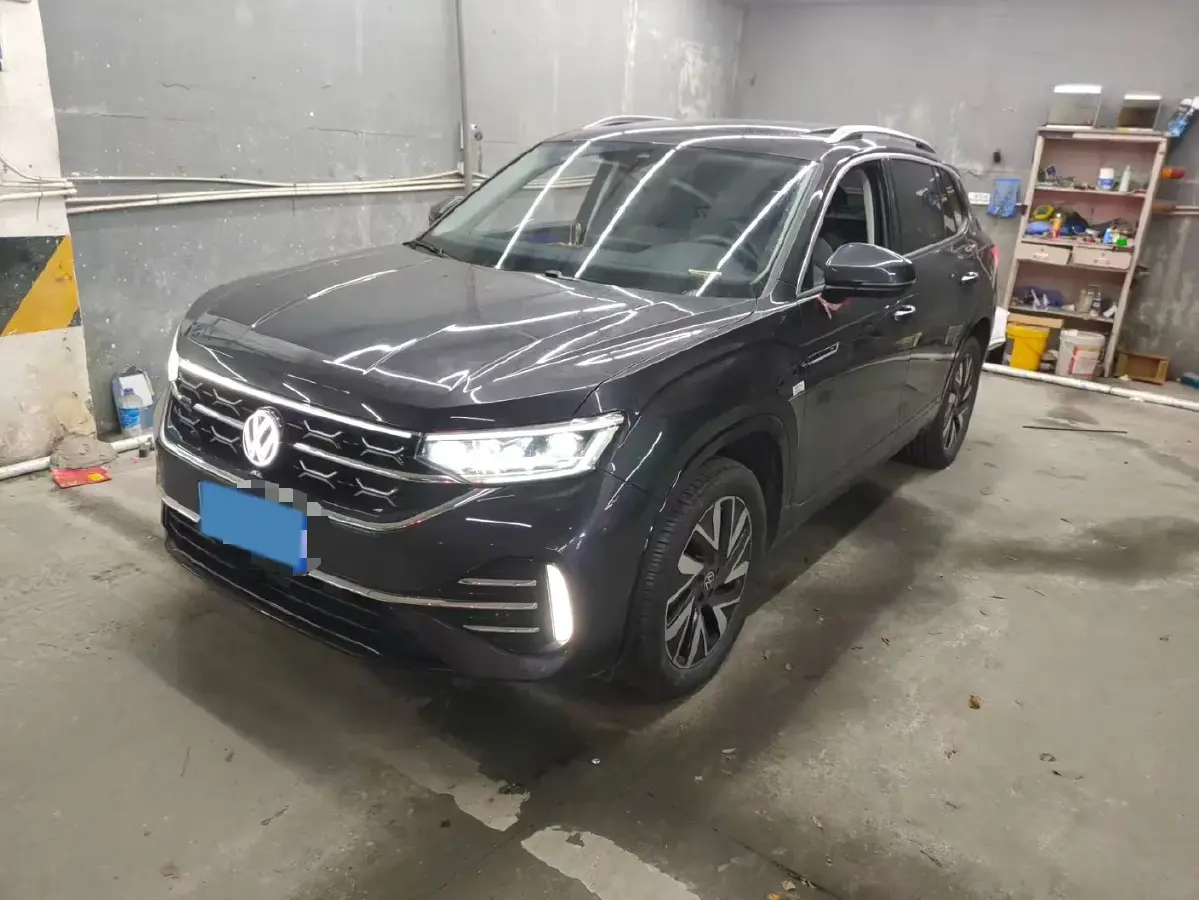 2023 Volkswagen Tayron 2.0T 186HP L4 7DCT