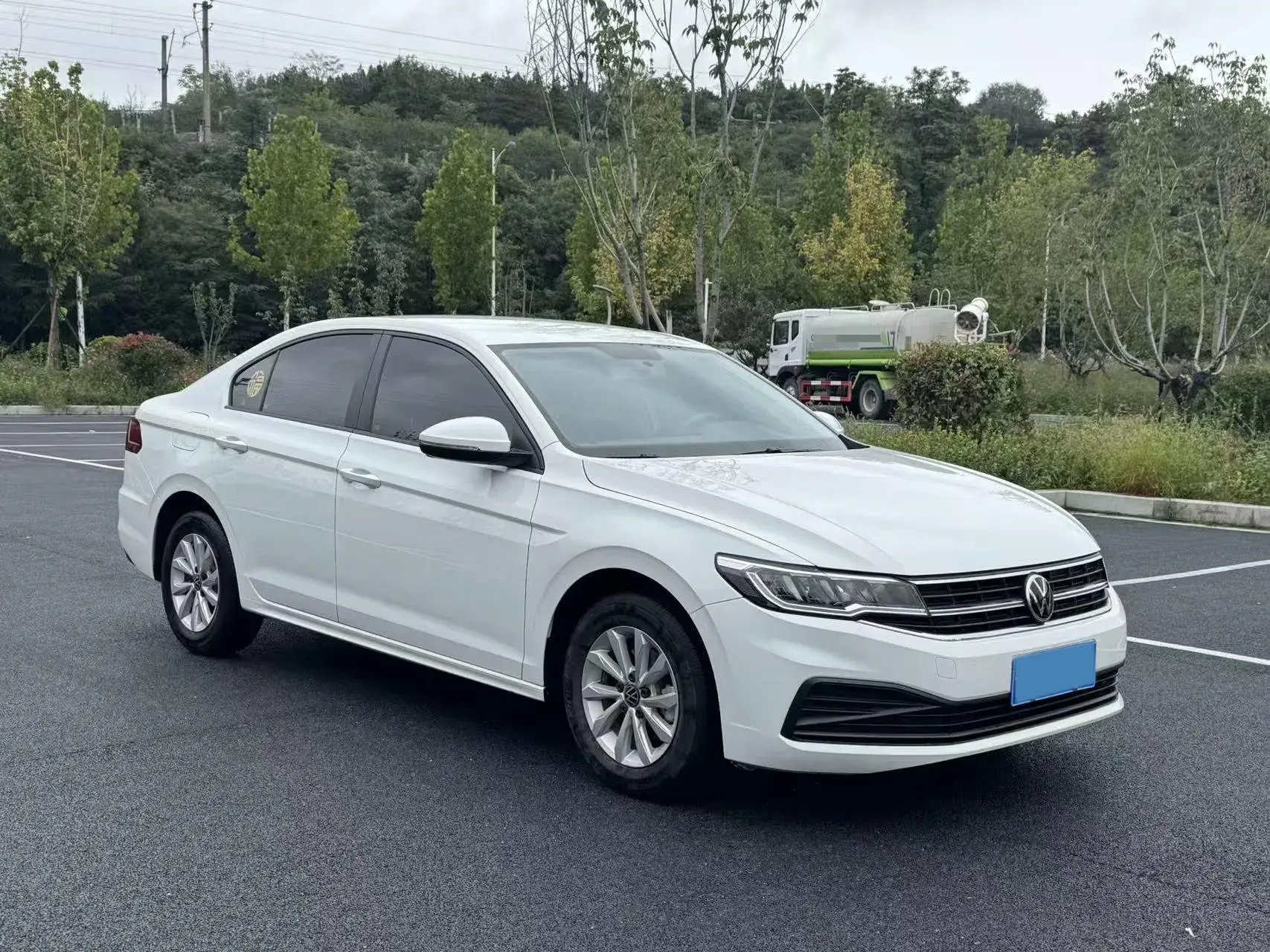 2021 VOLKSWAGEN BORA thumbnail 2