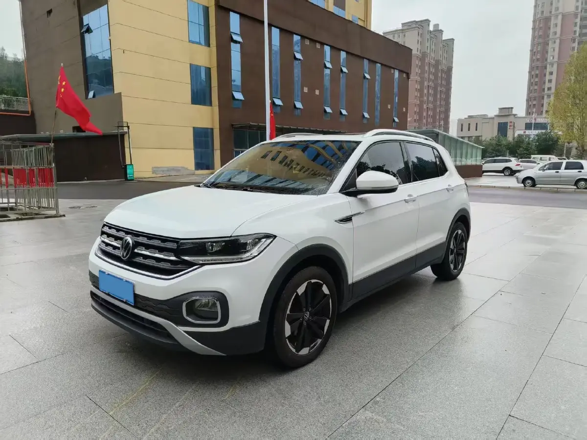 2023 Volkswagen Tacqua 1.2T 116HP L4 7DCT