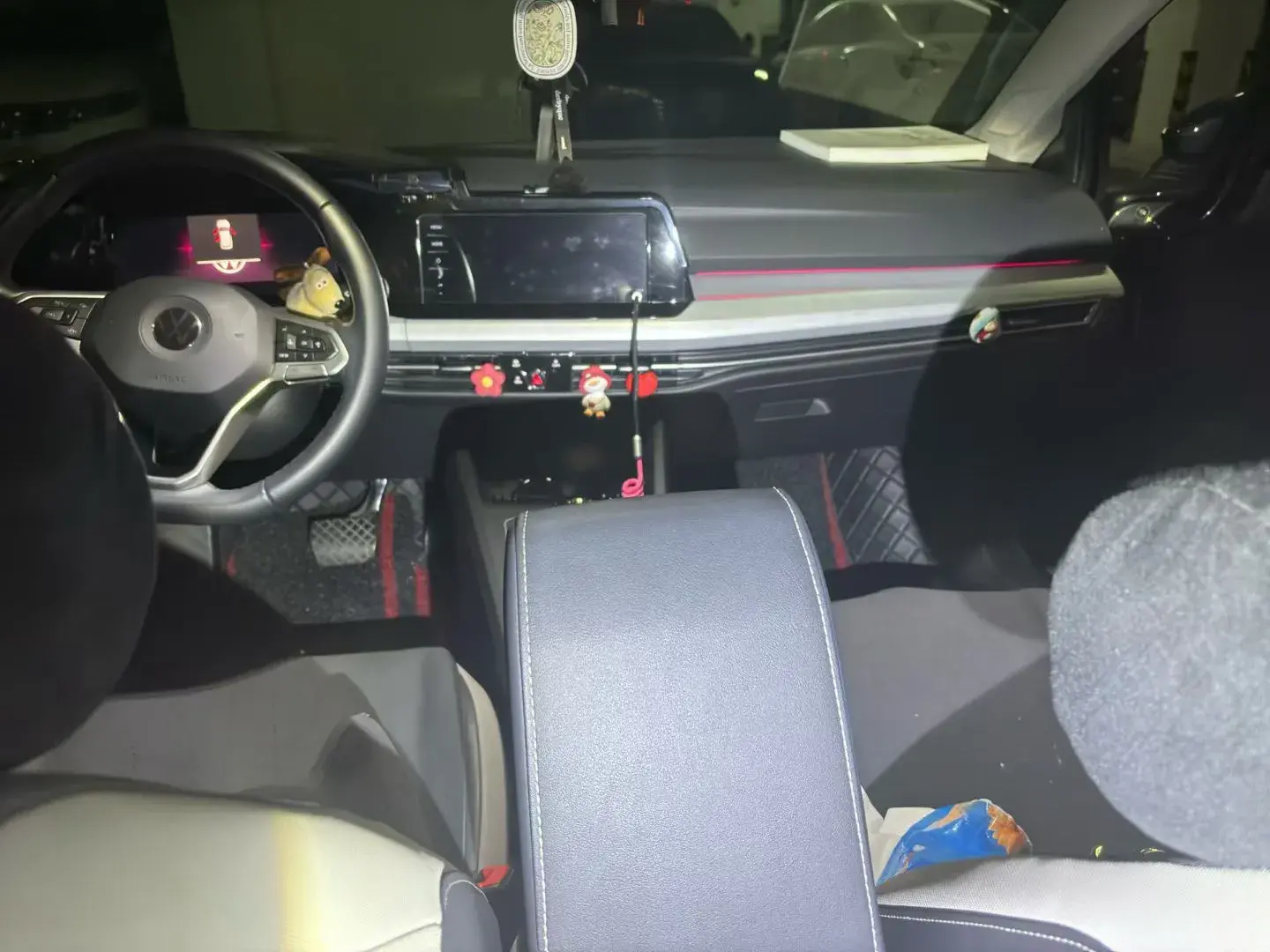 2021 VOLKSWAGEN GOLF thumbnail 4