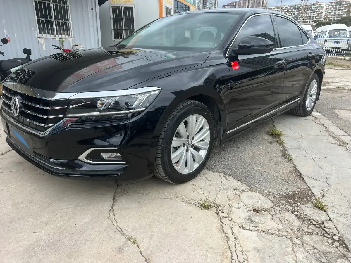 2019 Volkswagen Passat 2.0T 186HP L4 7DCT