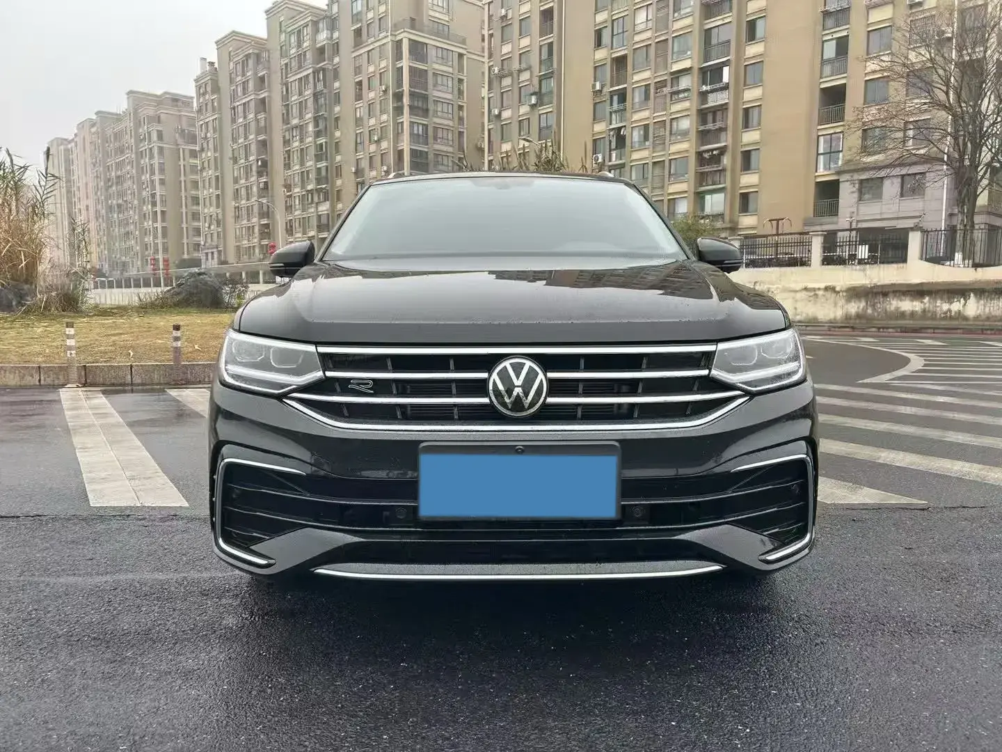 2024 VOLKSWAGEN TIGUAN thumbnail 2