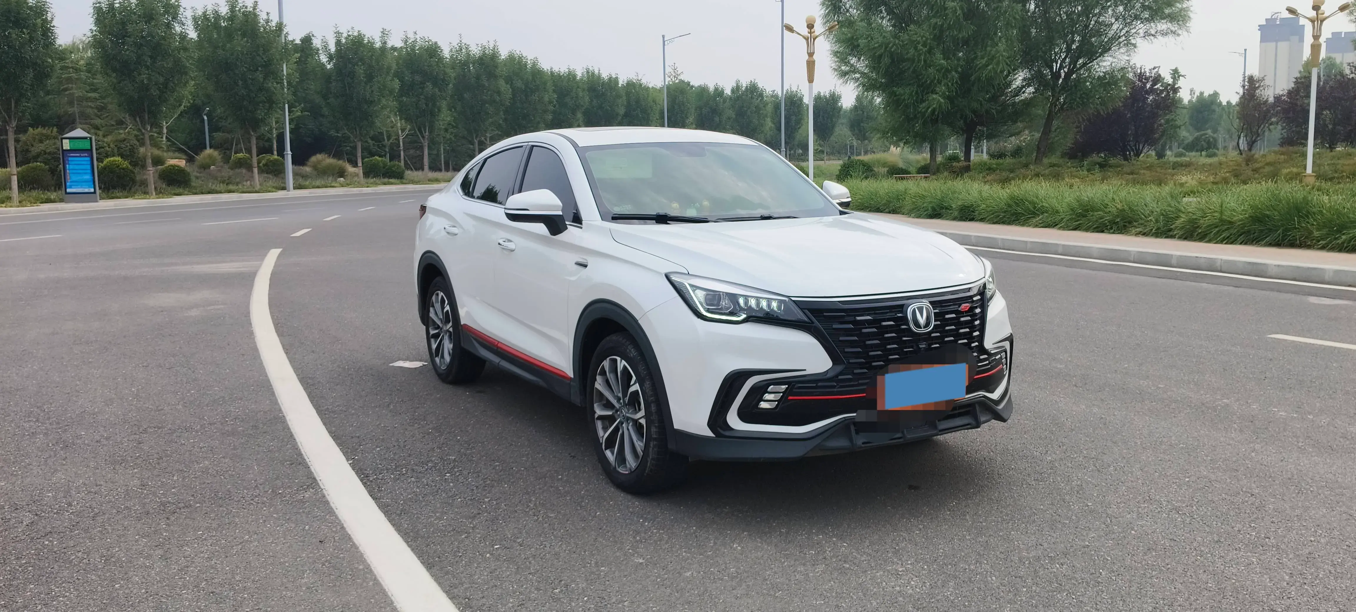 2021 CHANGAN CS85 thumbnail 3