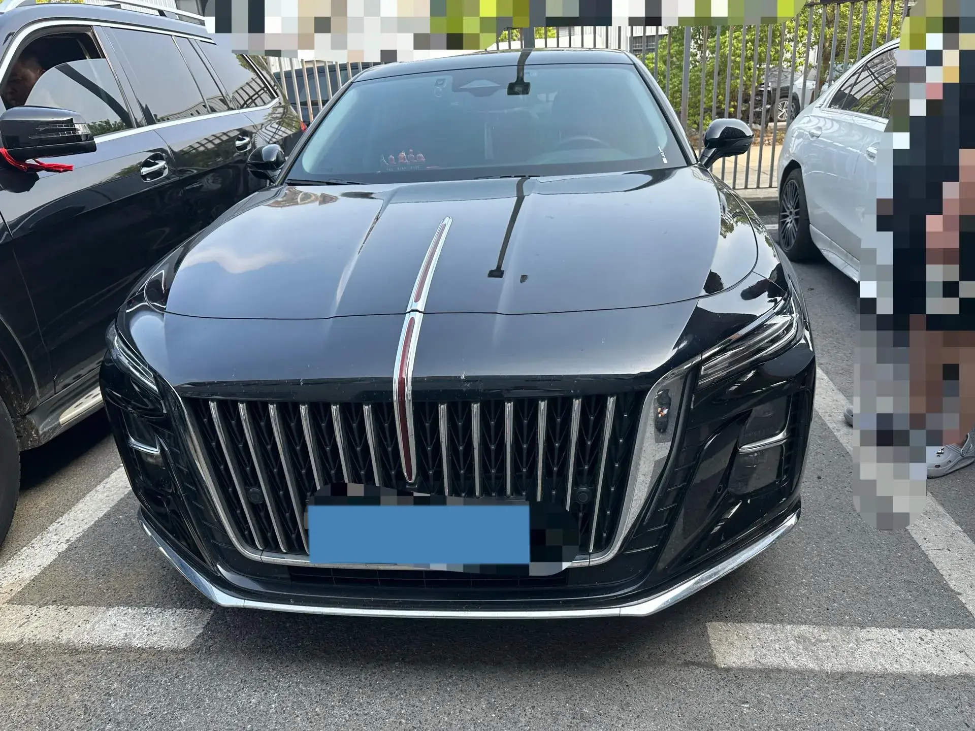 2023 HONGQI H5 thumbnail 2