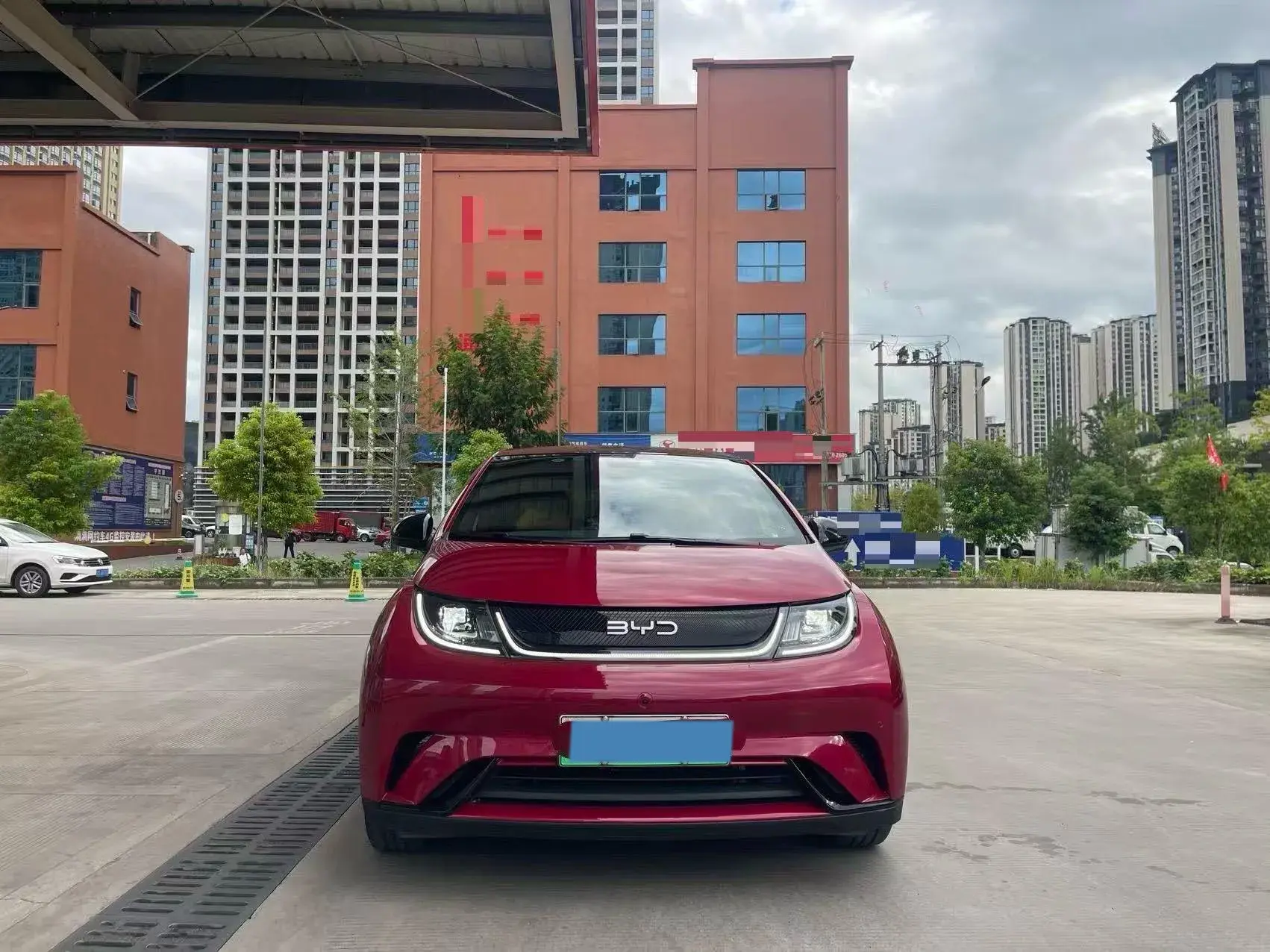 2024 BYD DOLPHIN thumbnail 2