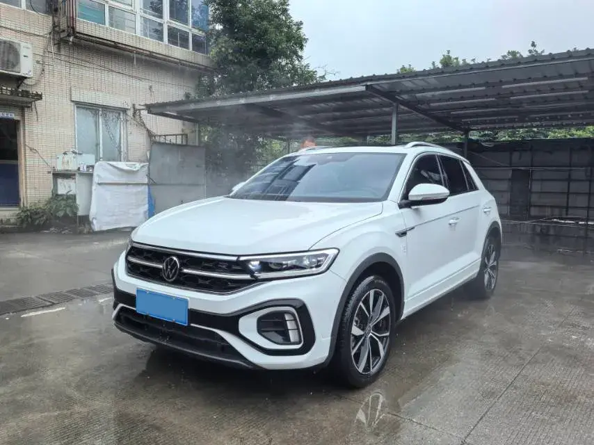 2023 Volkswagen T-Roc 1.5T 160HP L4 7DCT