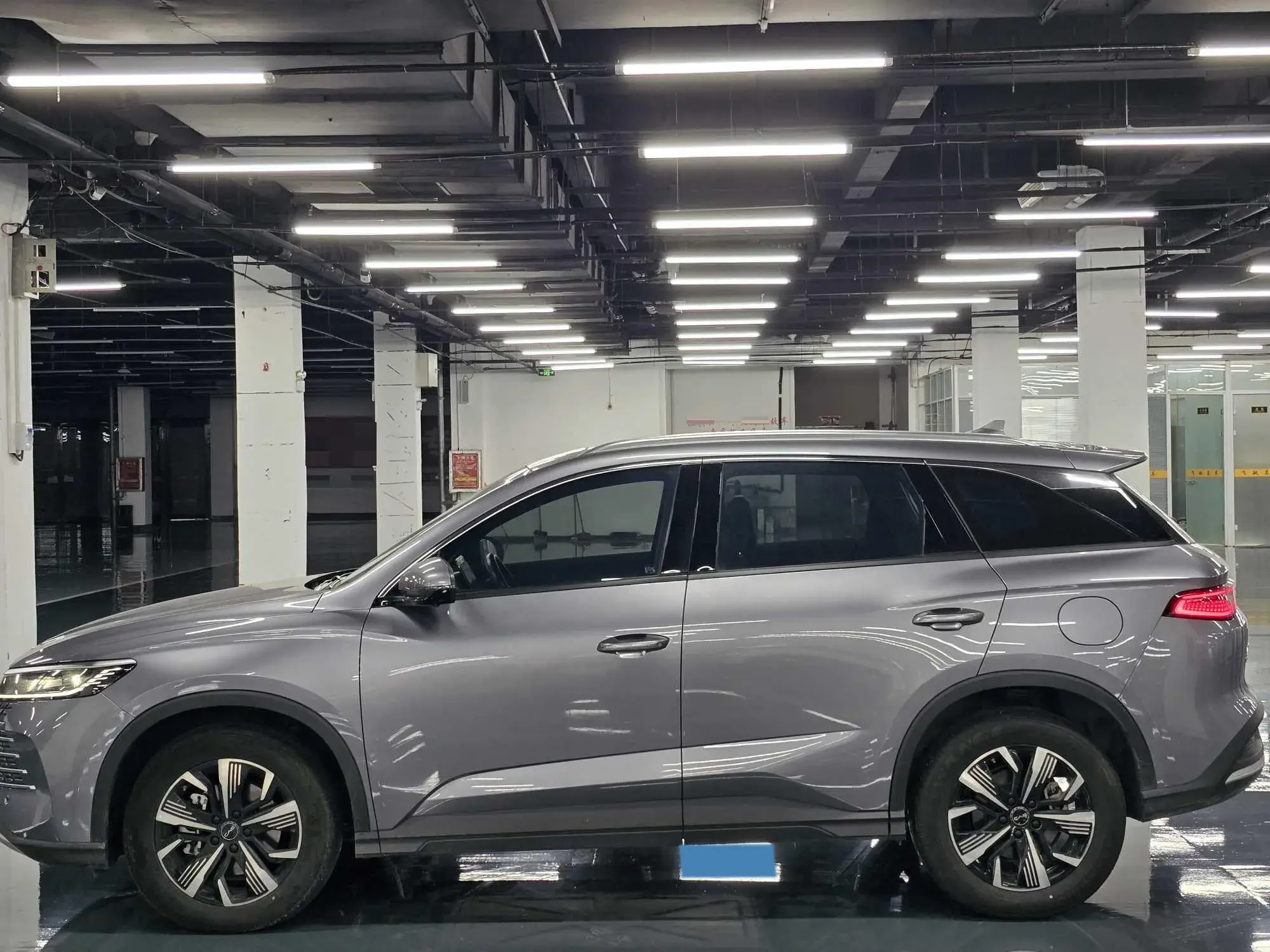 2025 BYD SEA thumbnail 3