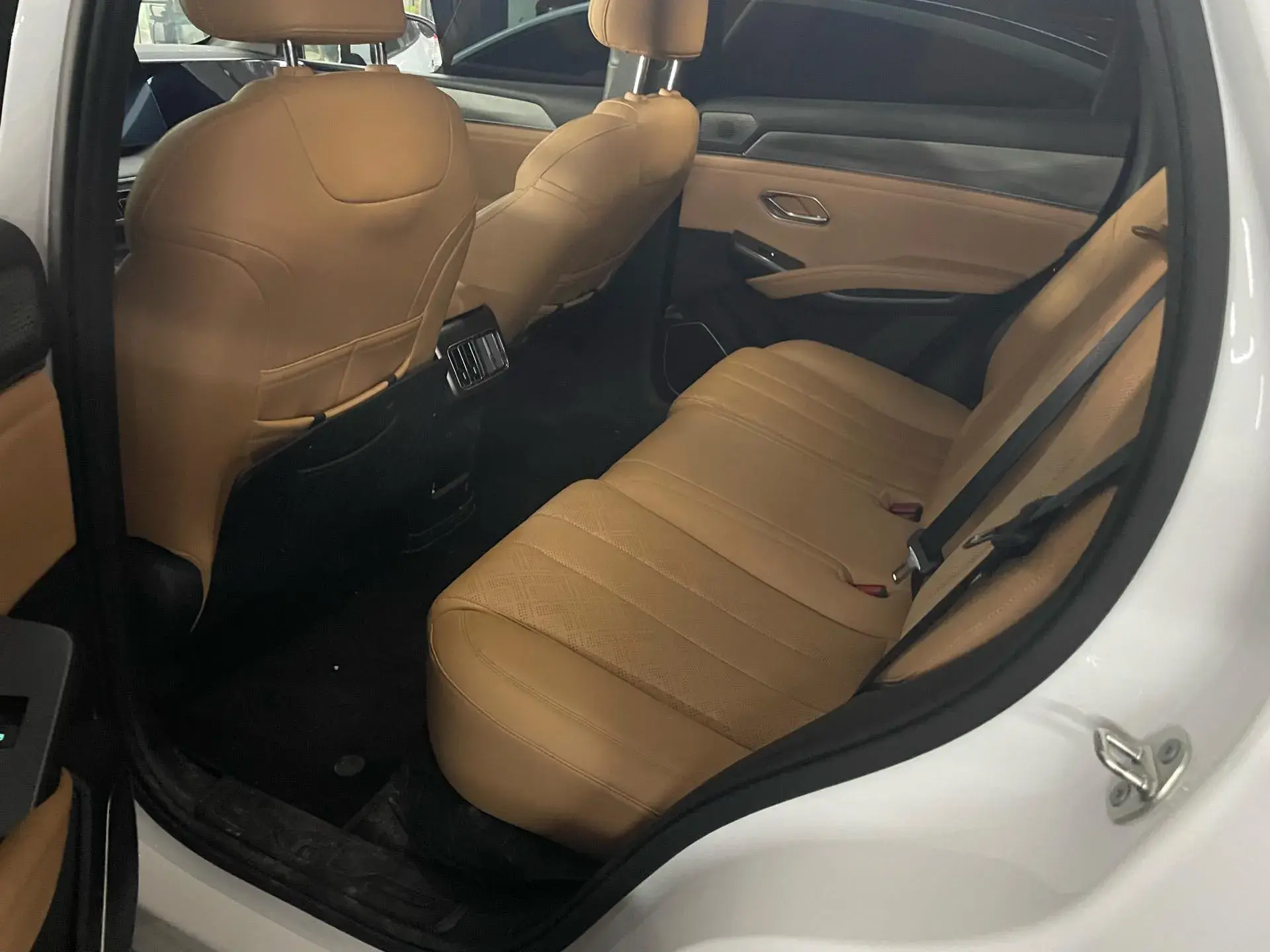 2024 BYD SONGL thumbnail 4