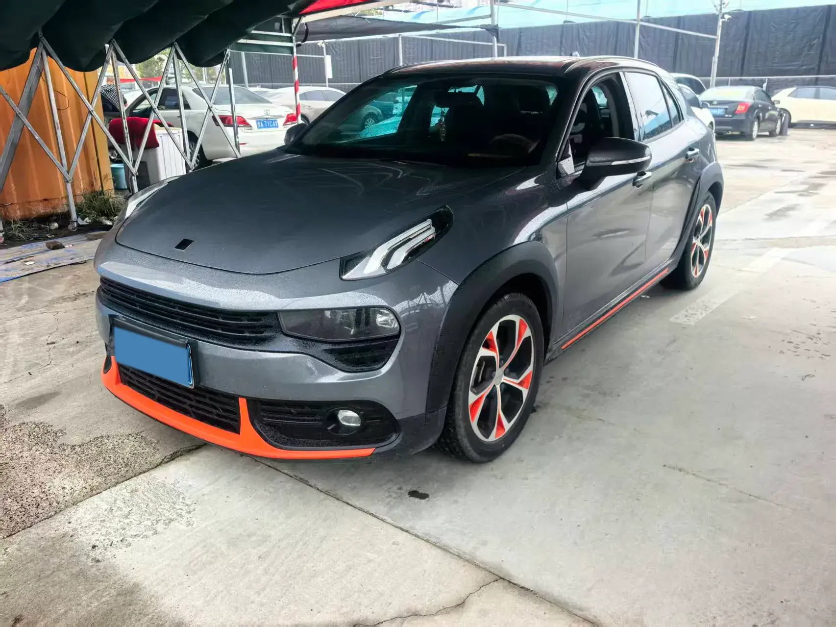 2019 LYNK&CO 02 view 1