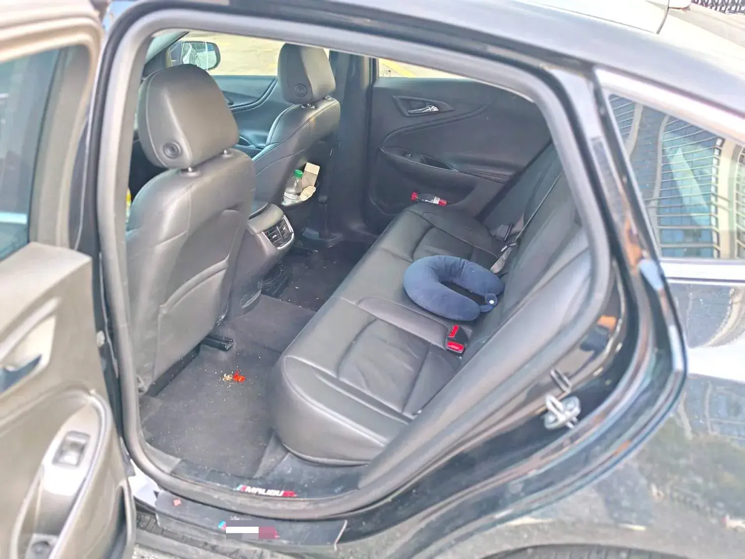 2021 CHEVROLET MALIBU thumbnail 4