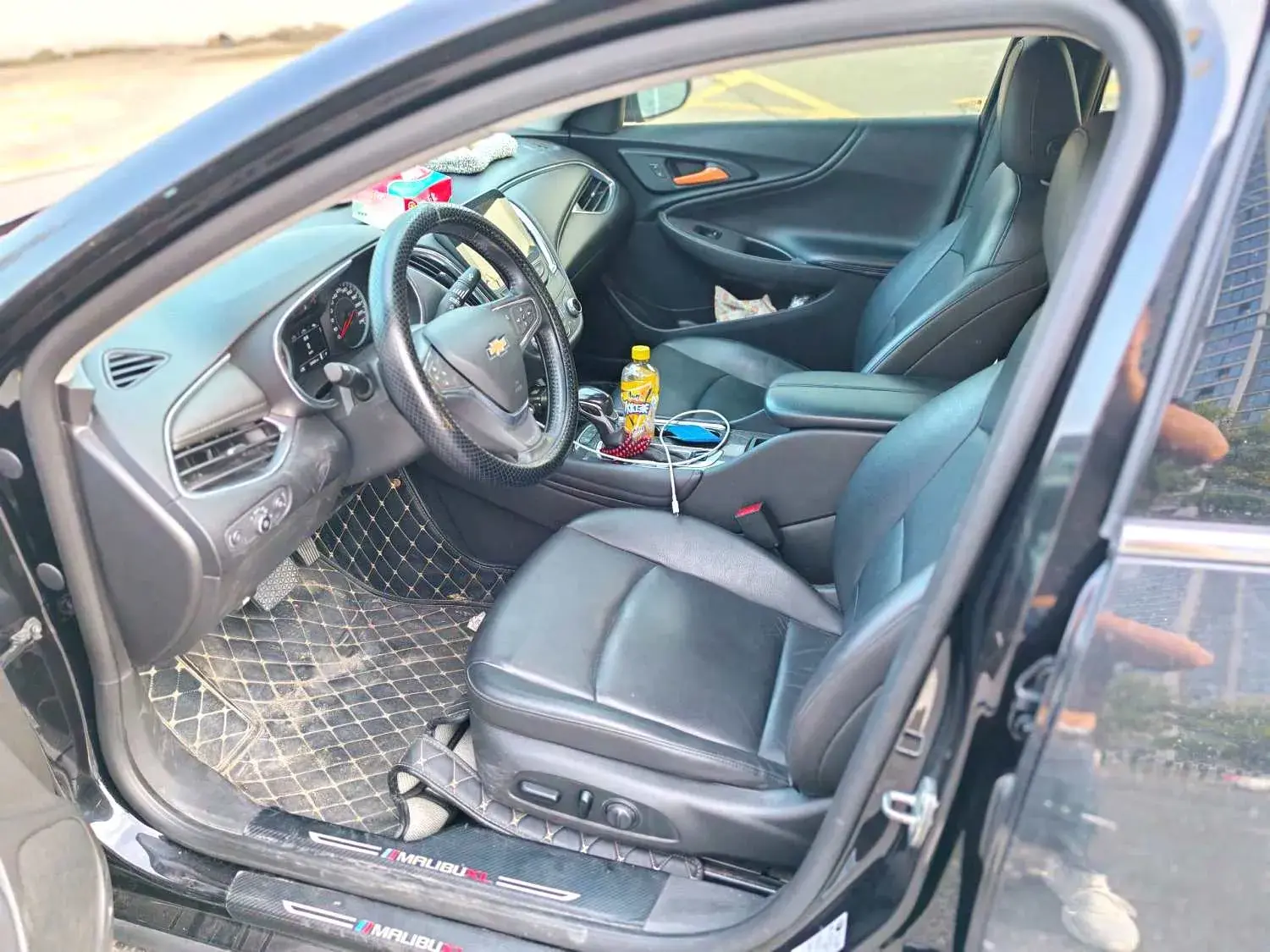 2021 CHEVROLET MALIBU thumbnail 3