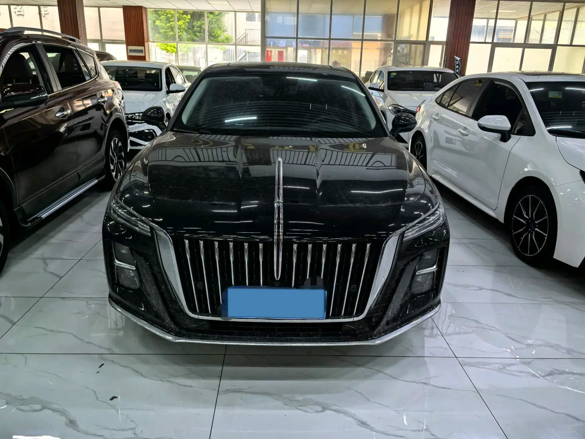 2024 HONGQI H5 thumbnail 2