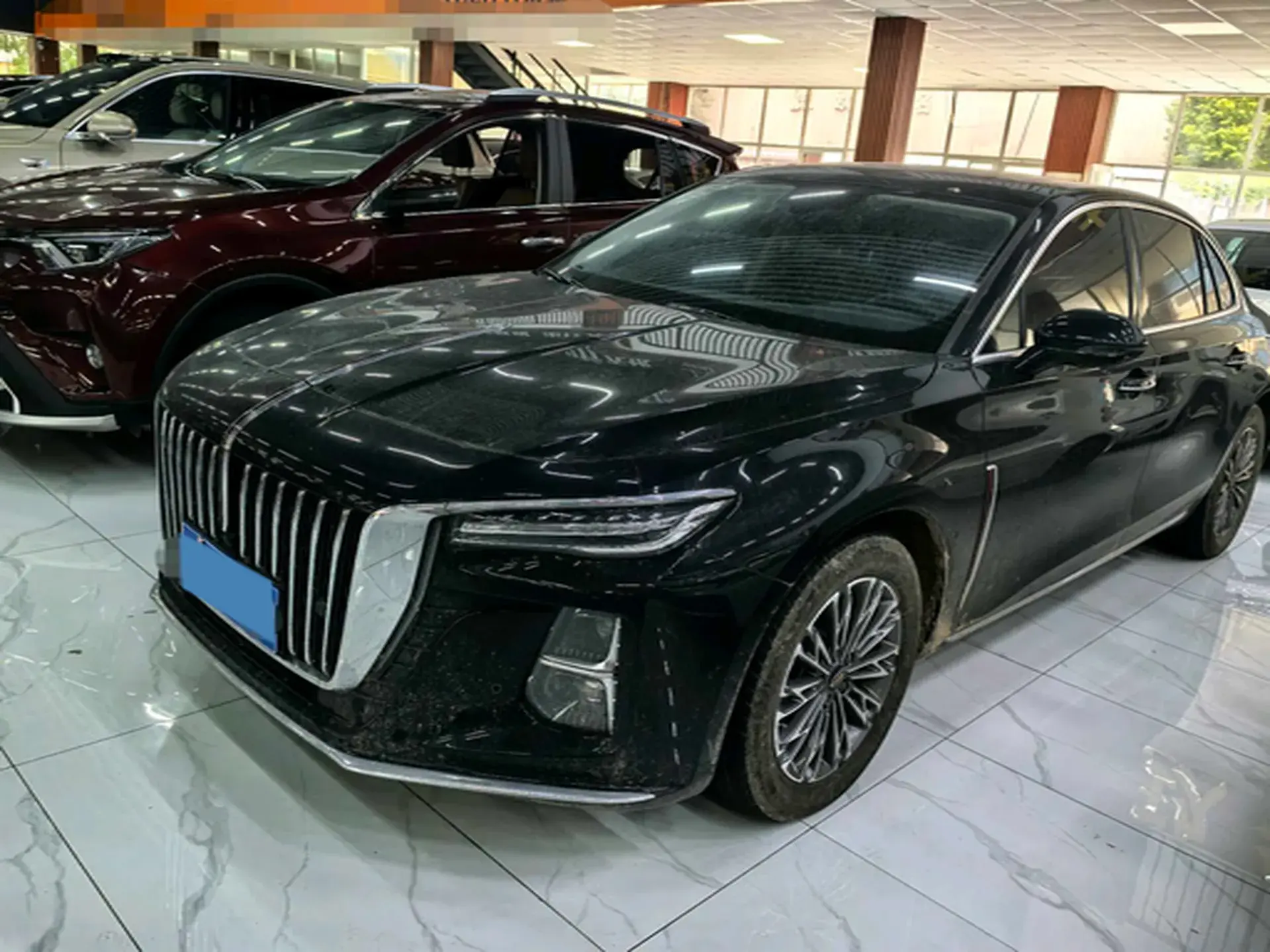 2024 HONGQI H5 view 1
