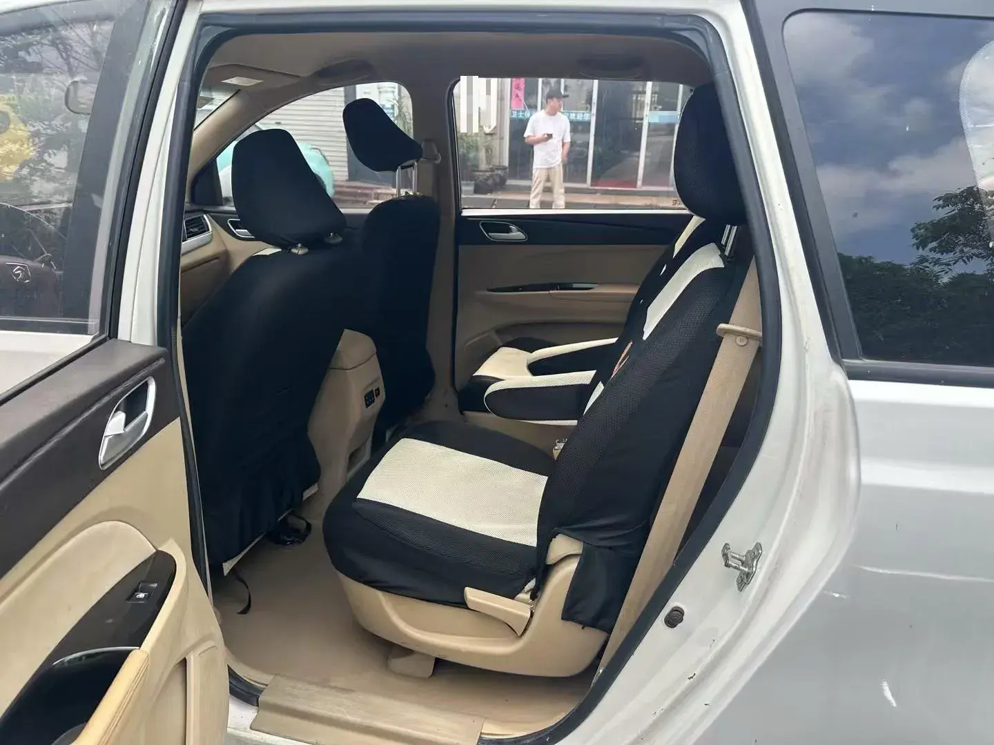 2016 BAOJUN 730 thumbnail 4