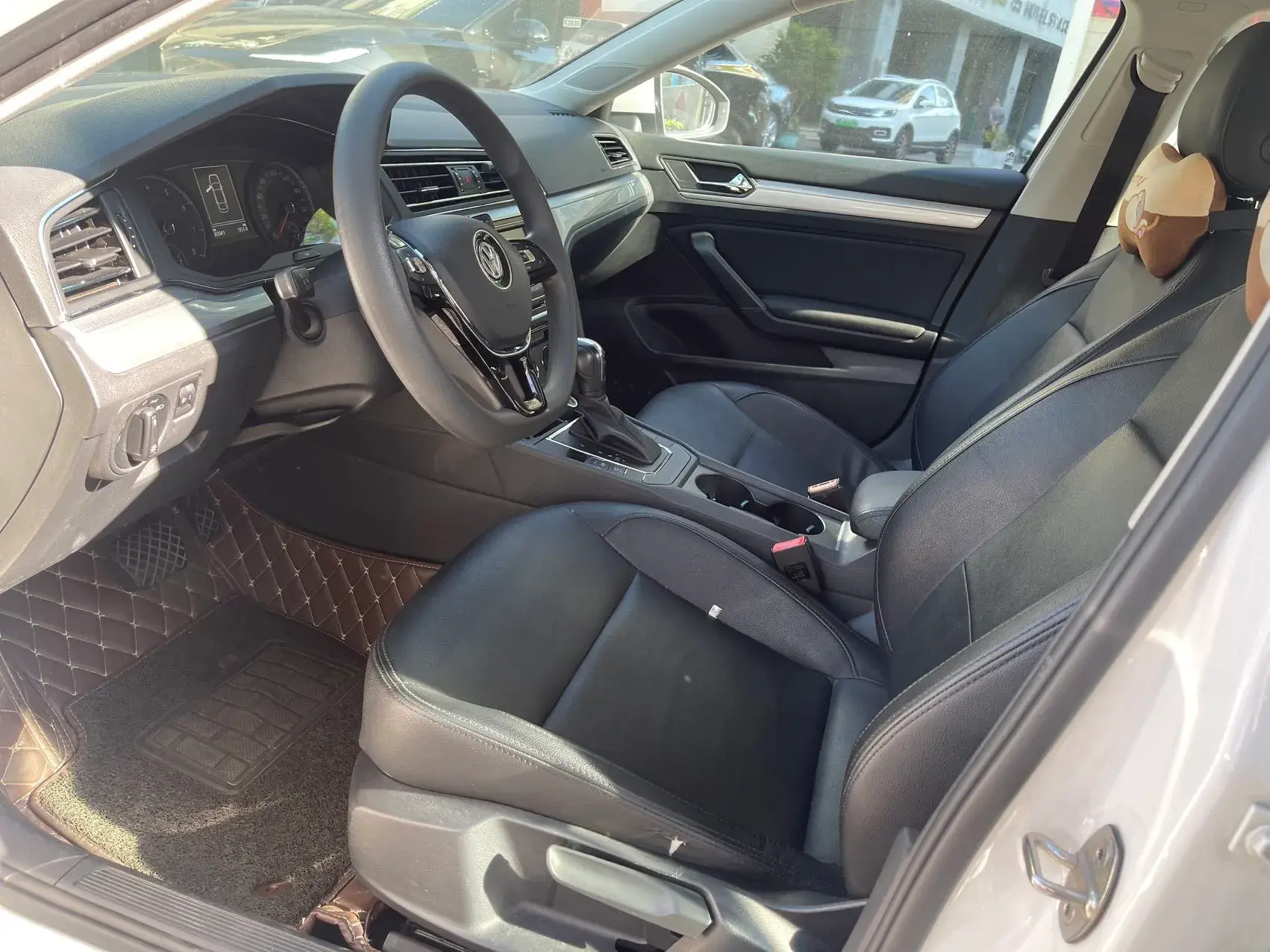 2019 VOLKSWAGEN LAMANDO thumbnail 3