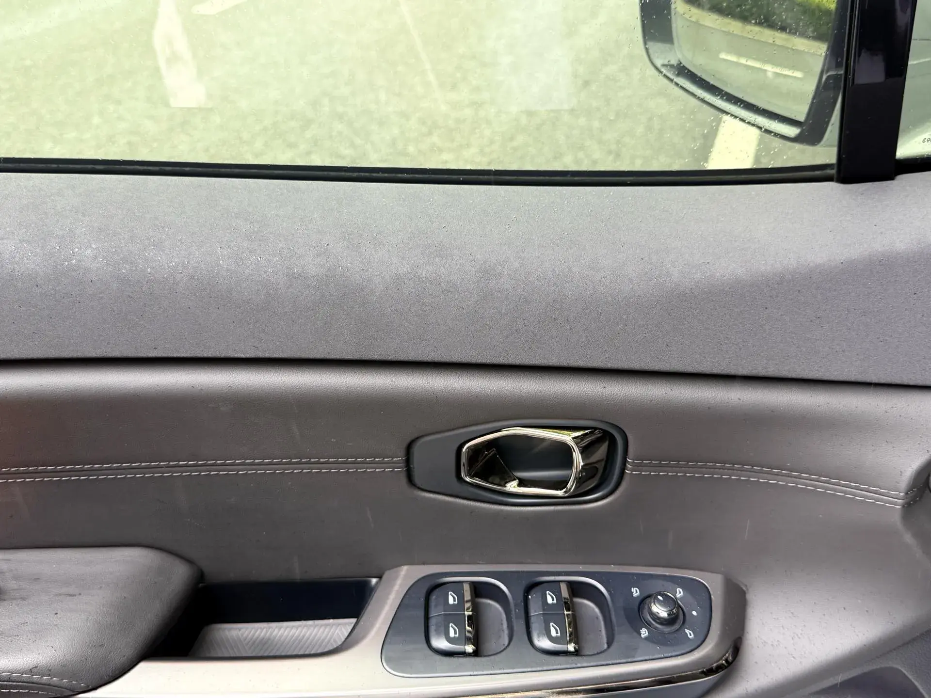 2022 NIO EC6 thumbnail 3