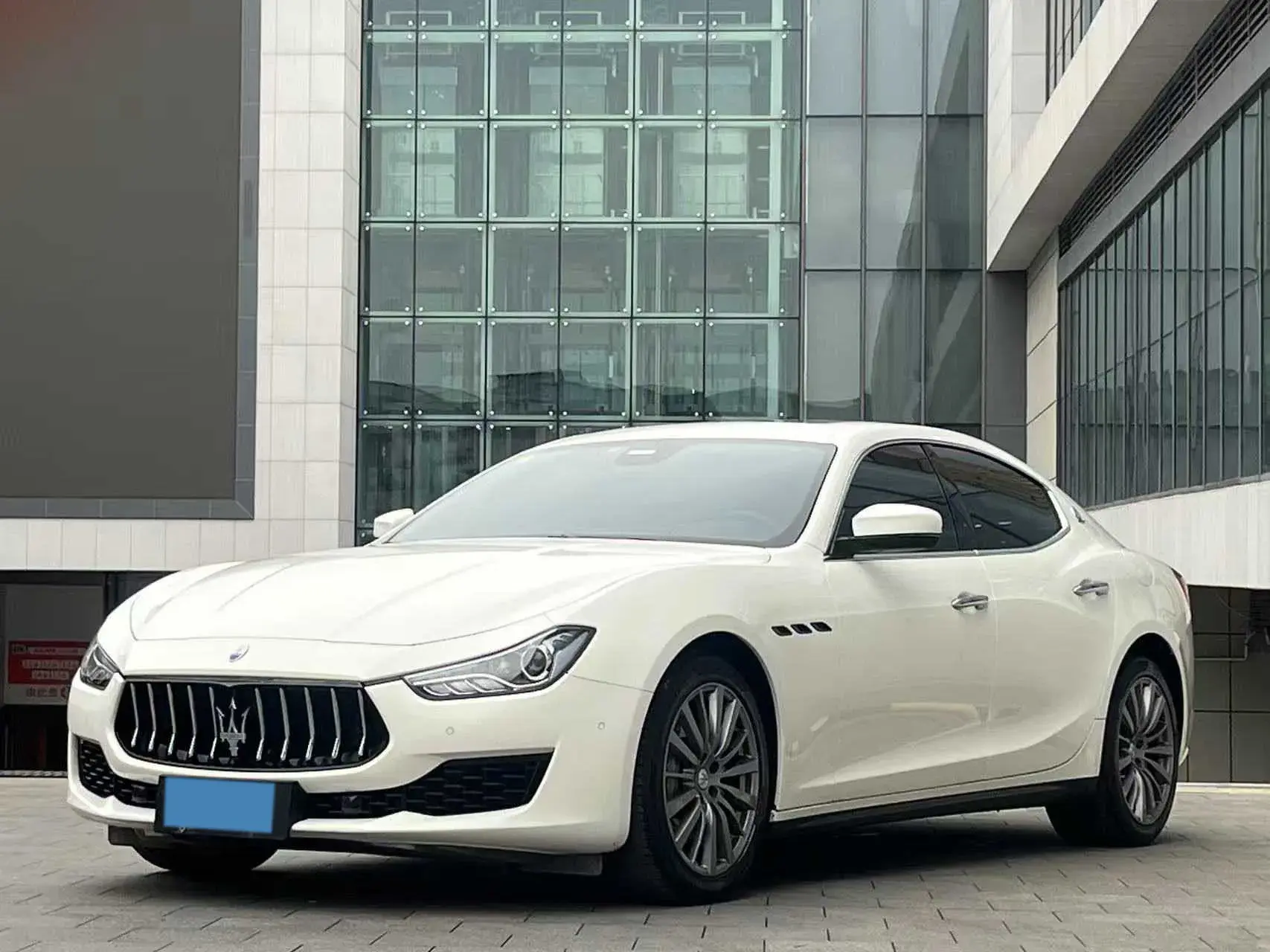 2021 MASERATI GHIBLI view 1