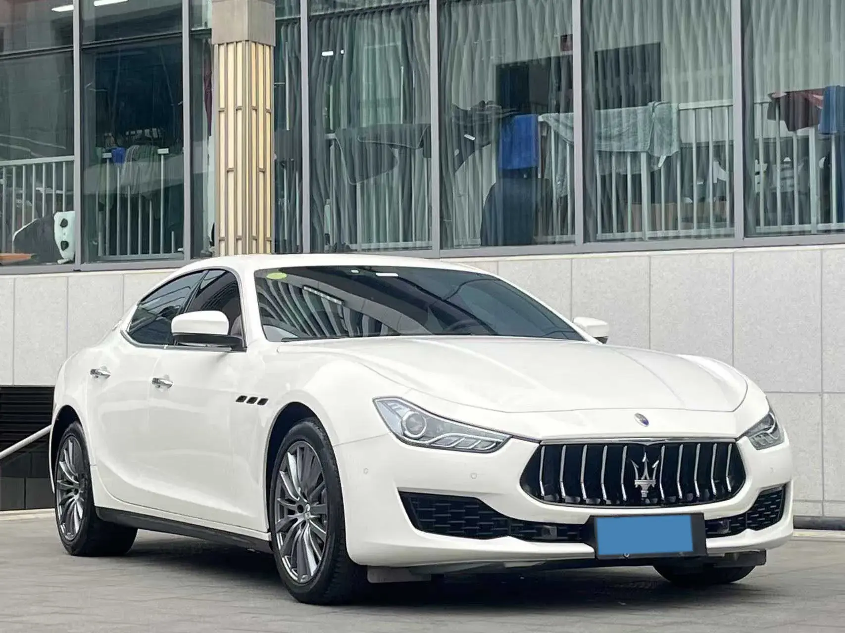 2021 MASERATI GHIBLI thumbnail 3