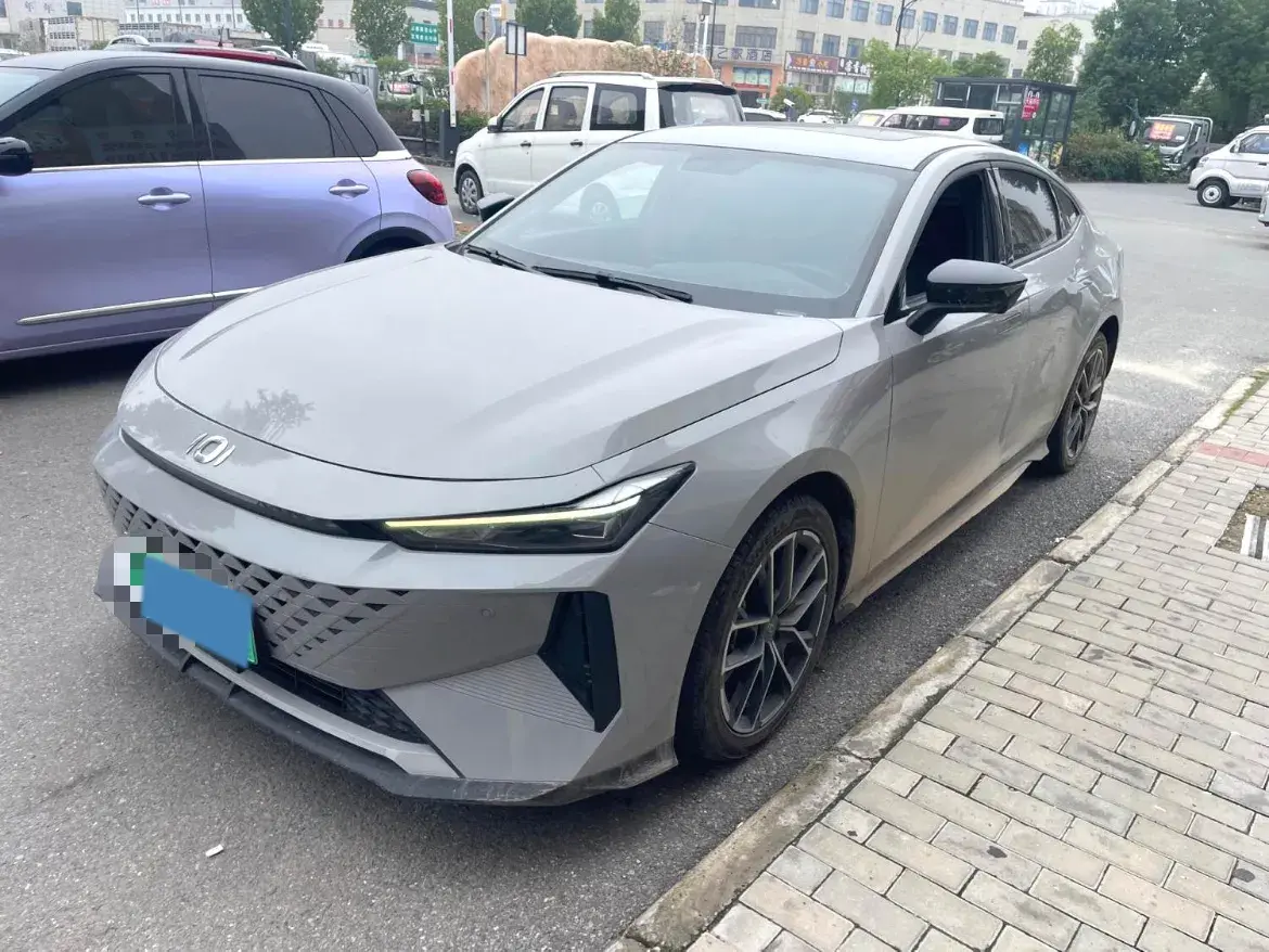 2023 ChangAn QiYuan A07 1.5L 95HP L4 REEV 28.4KWH