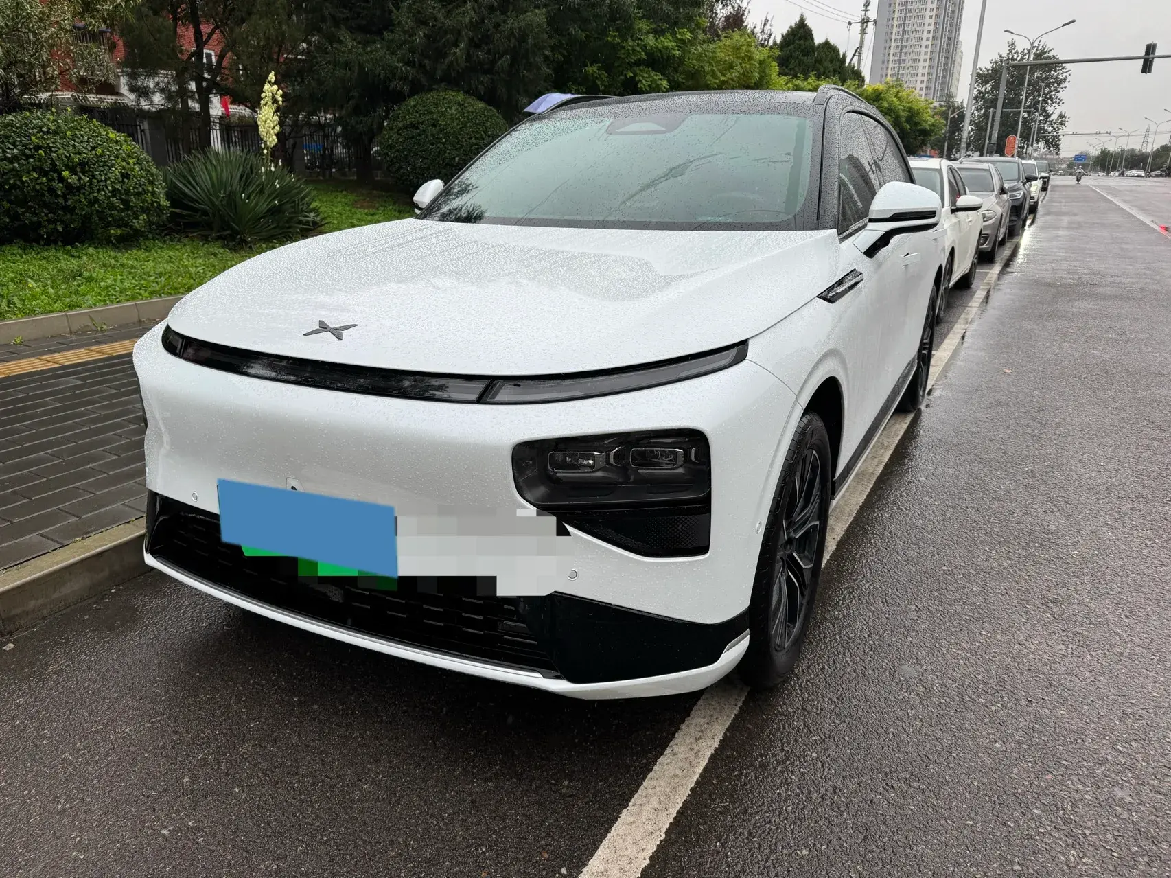 2025 XPENG G9 view 1