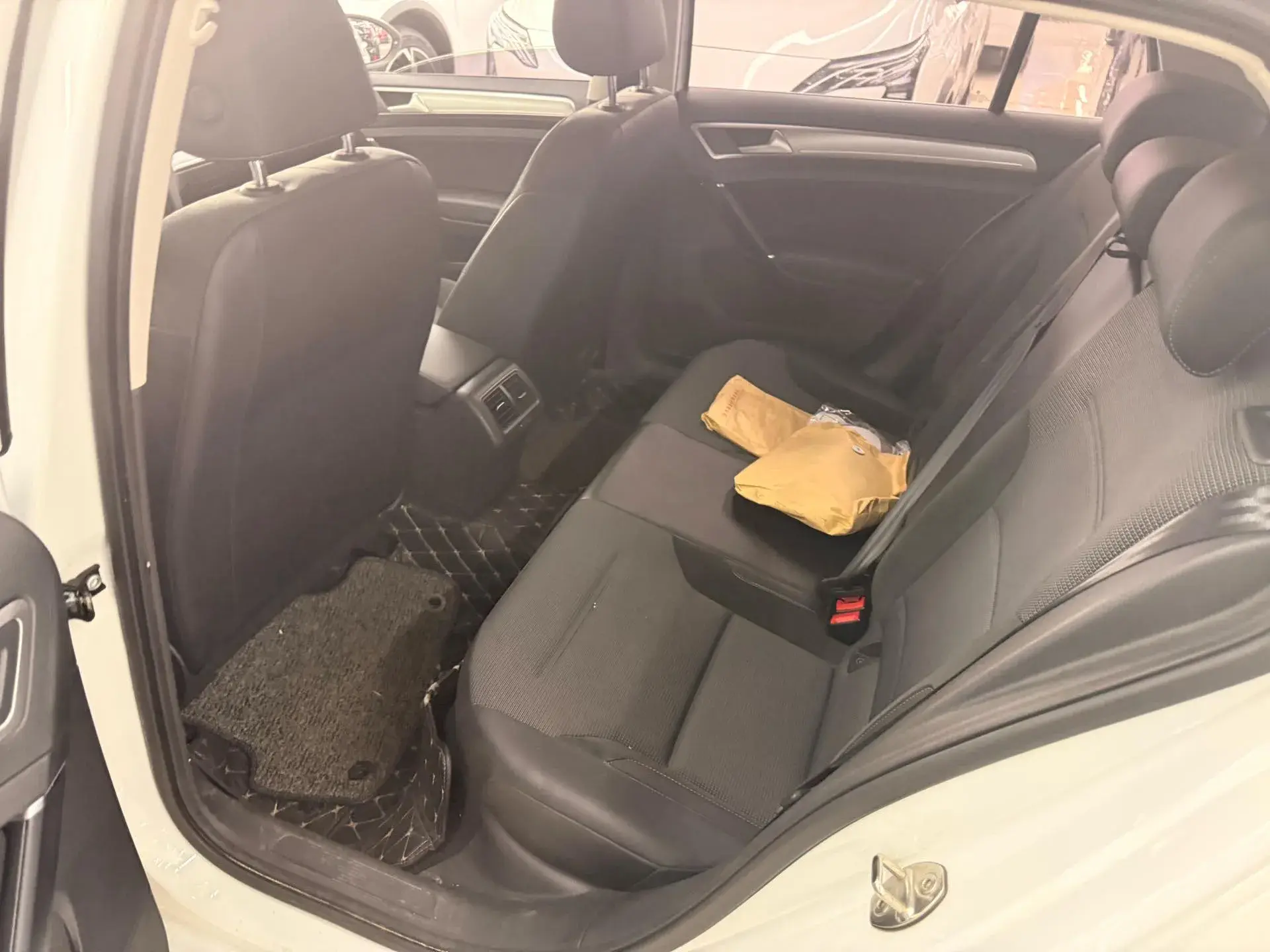 2018 VOLKSWAGEN GOLF thumbnail 4