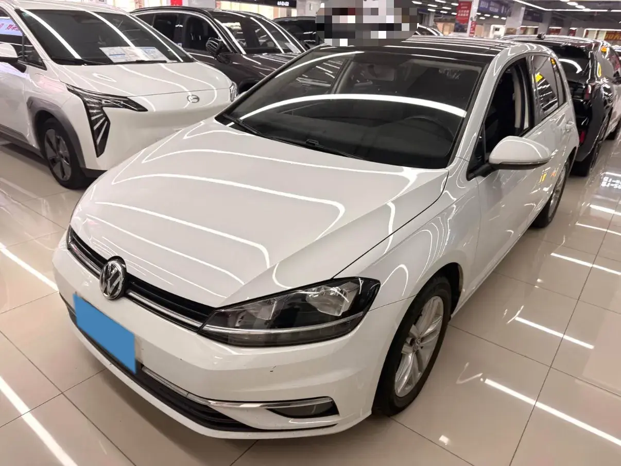 2018 VOLKSWAGEN GOLF view 1