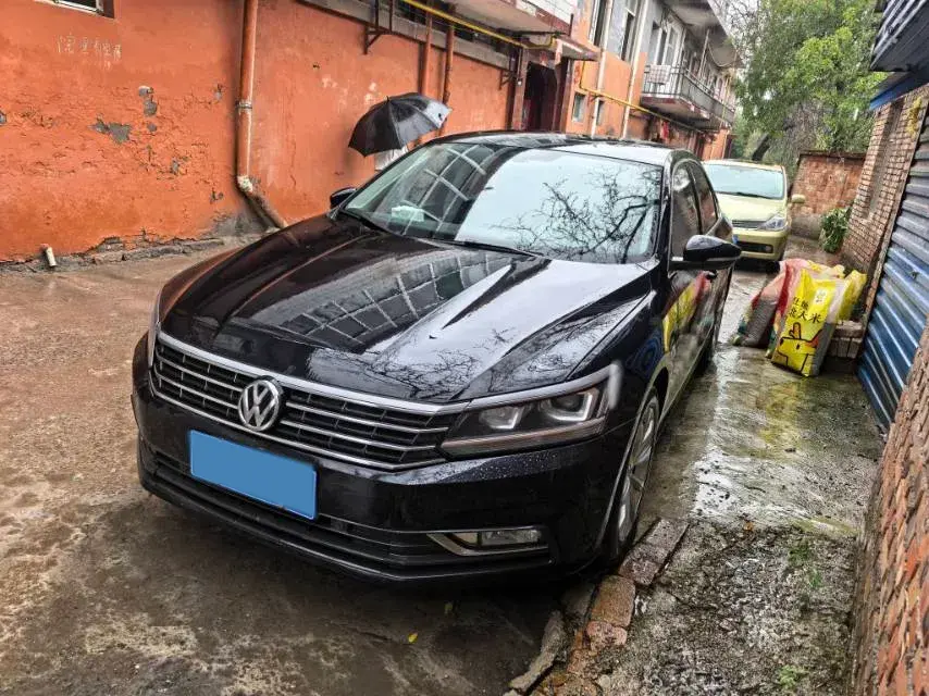 2017 Volkswagen Passat 1.8T 180HP L4 7DCT