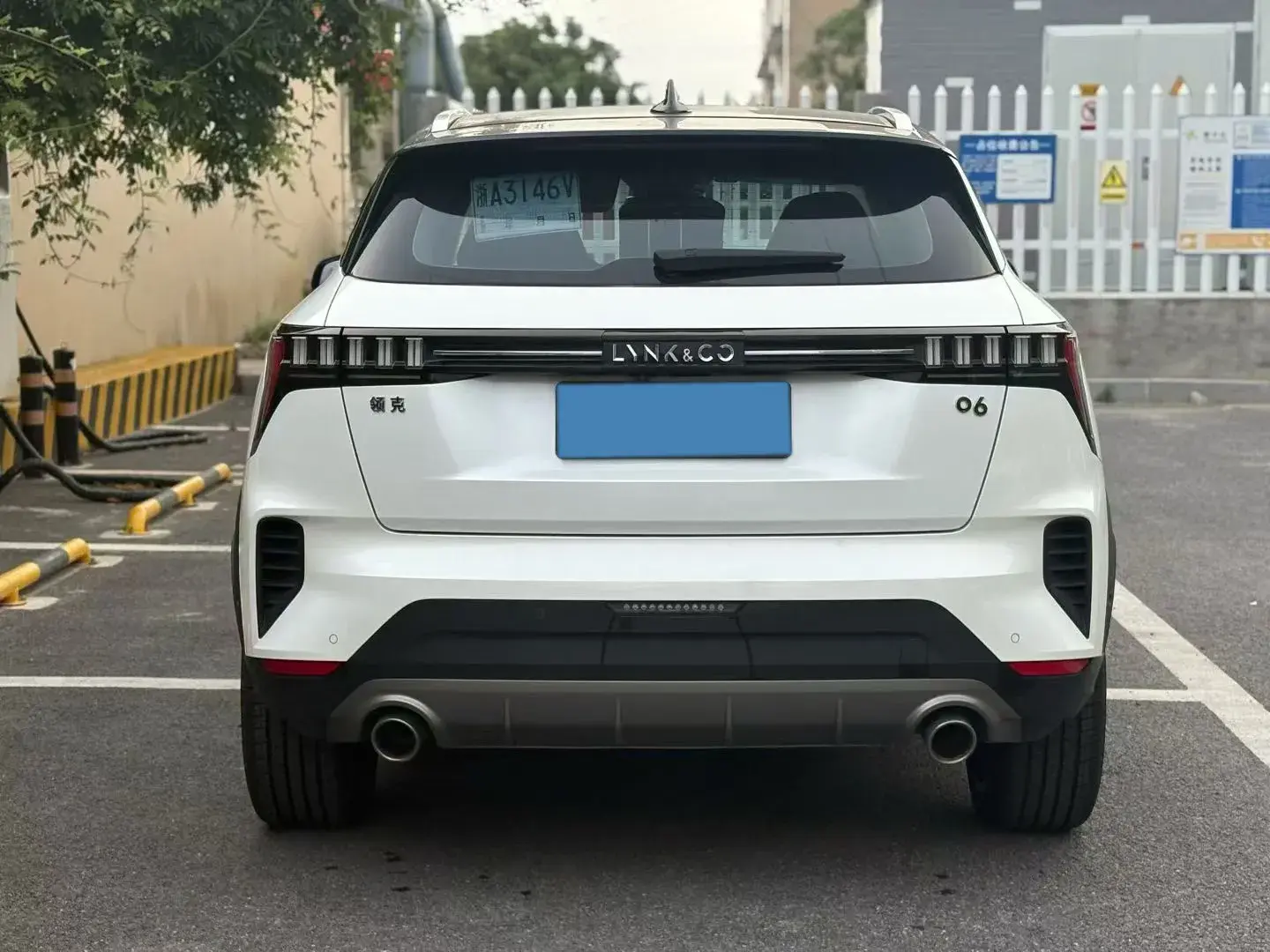 2020 LYNK&CO 06 thumbnail 4