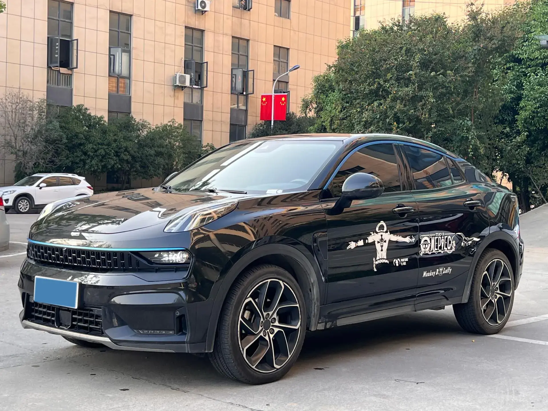 2020 LYNK&CO 05 view 1