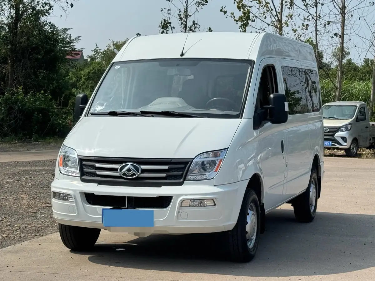 2021 MAXUS XinTu V80 2.0T 139HP L4 6MT