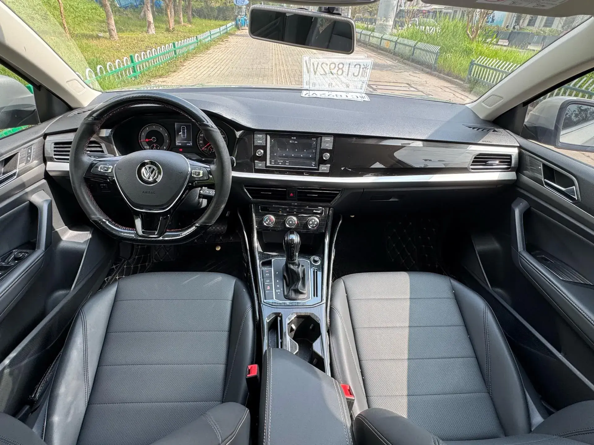 2019 VOLKSWAGEN LAVIDA thumbnail 4