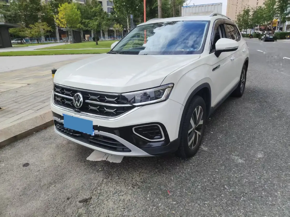 2023 Volkswagen Tayron 2.0T 186HP L4 7DCT