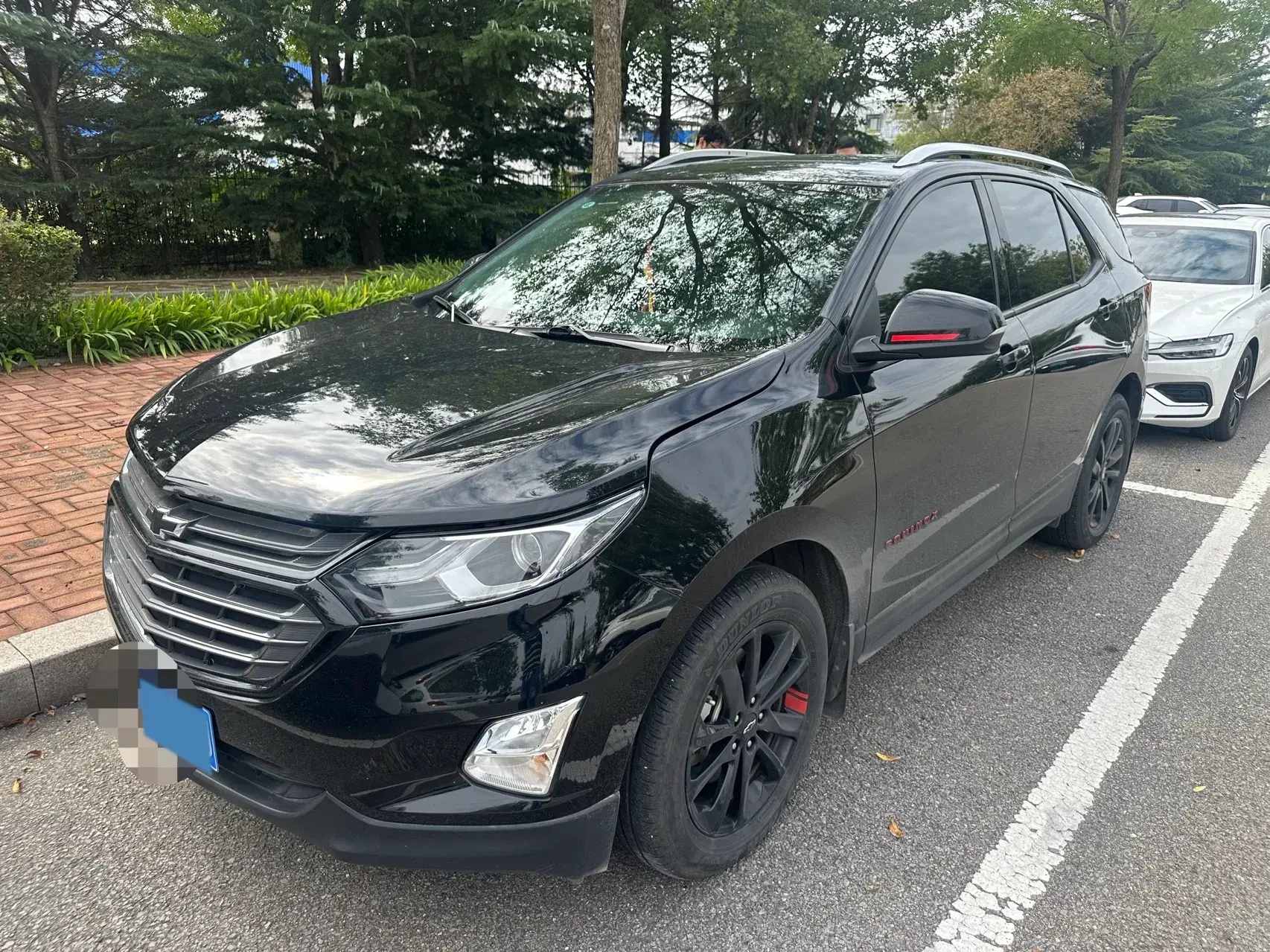 2019 CHEVROLET EQUINOX view 1