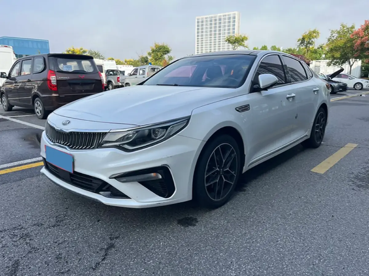2019 Kia K5 2.0L 161HP L4 6AT