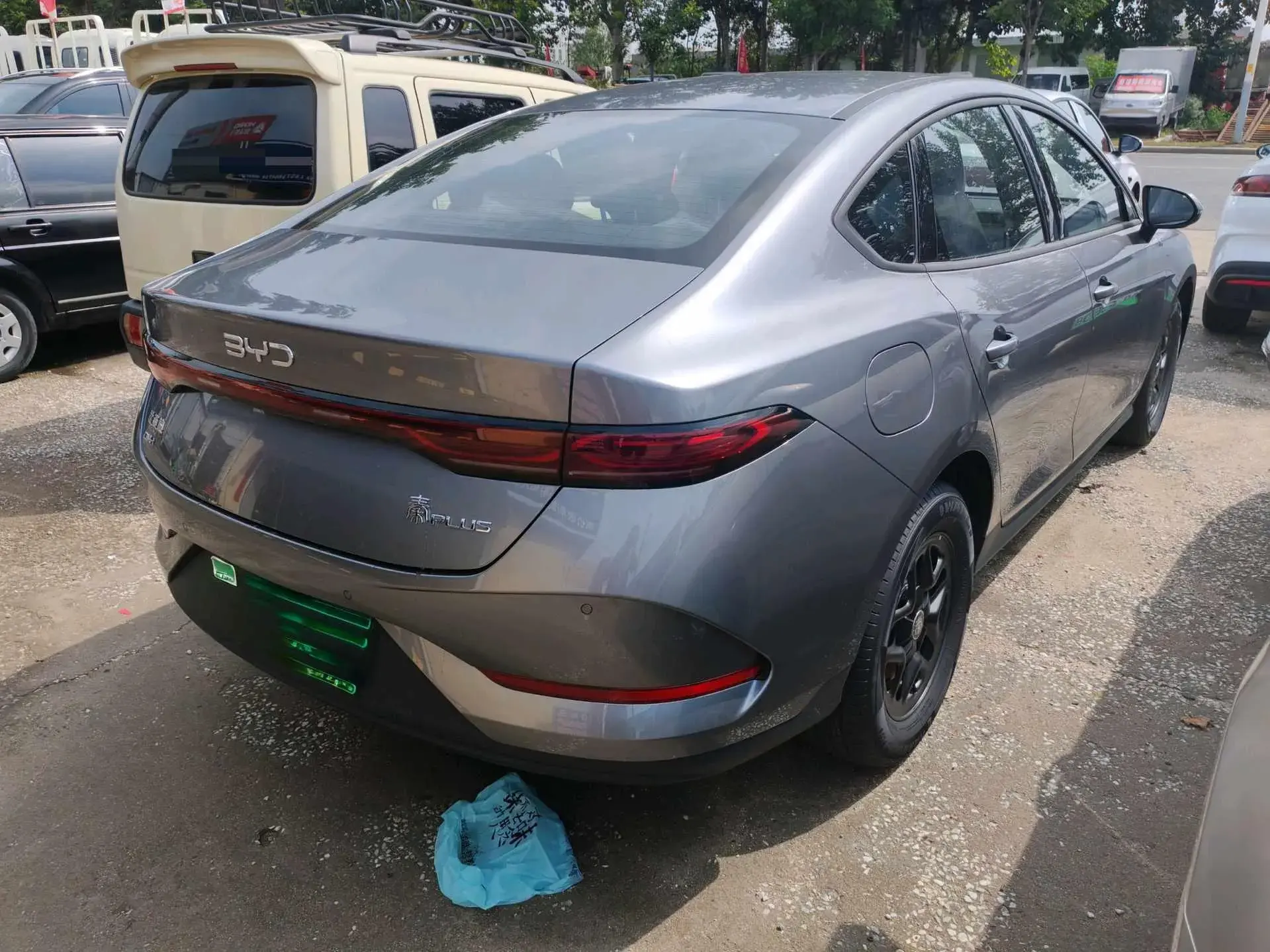 2025 BYD QIN thumbnail 3