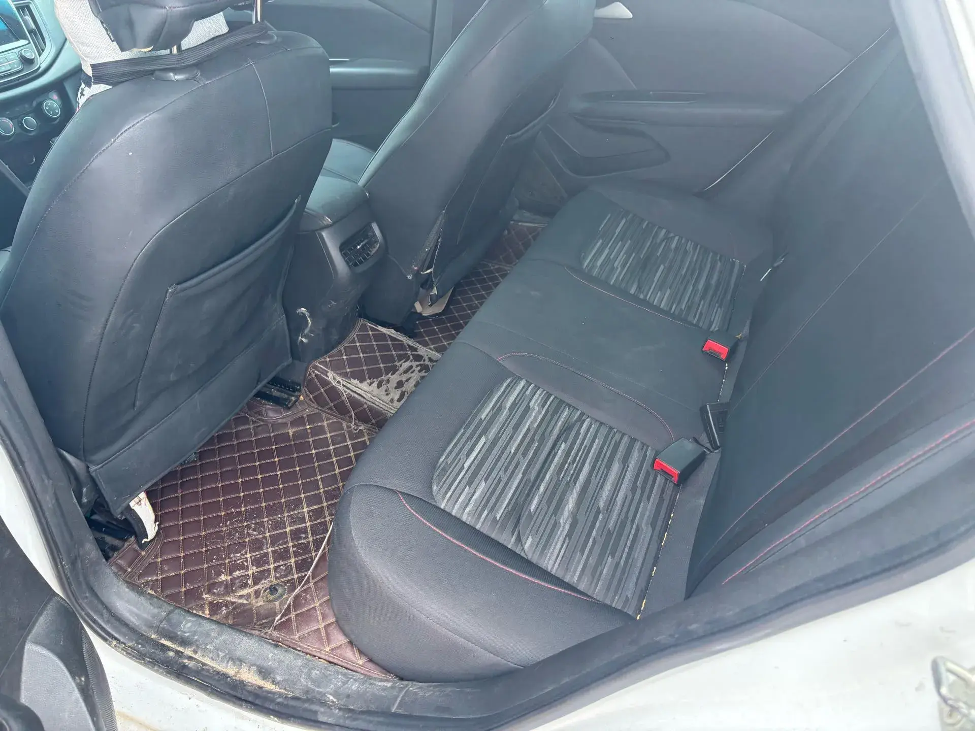 2019 CHEVROLET MONZA thumbnail 4