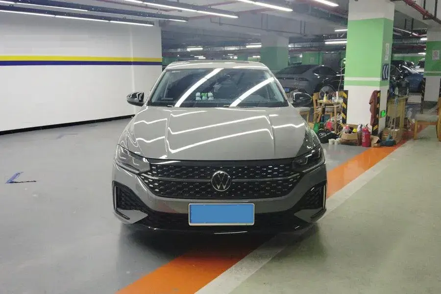 2023 VOLKSWAGEN LAVIDA thumbnail 2