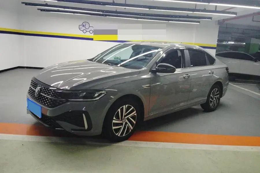 2023 VOLKSWAGEN LAVIDA view 1