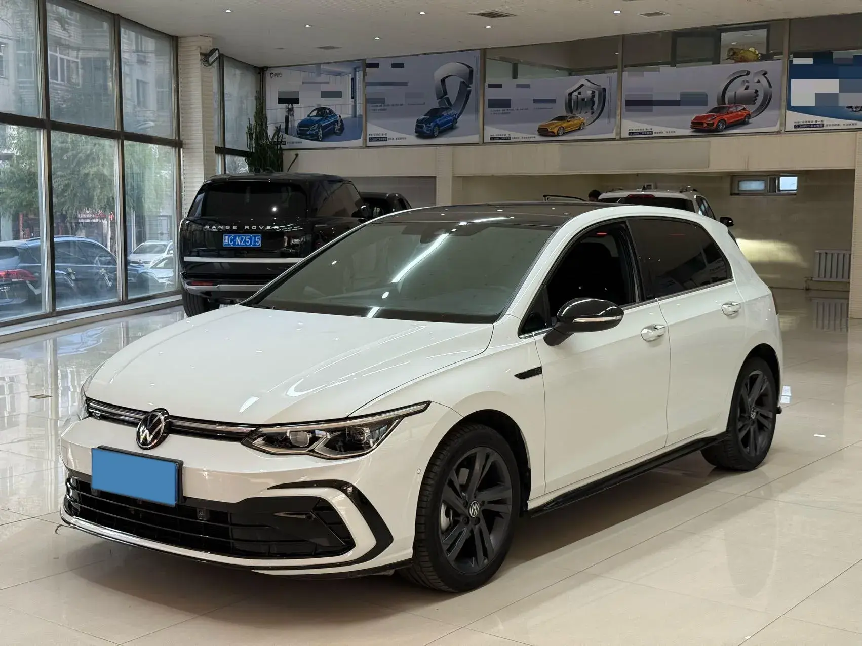 2023 VOLKSWAGEN GOLF view 1